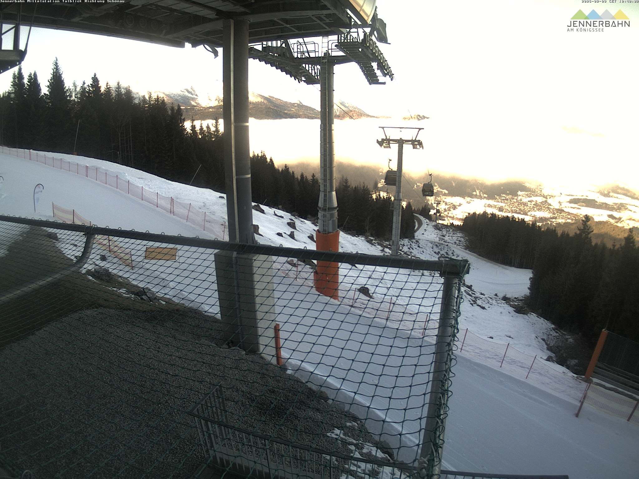 Archiv Foto Webcam Blick von der Mittelstation der Jennerbahn