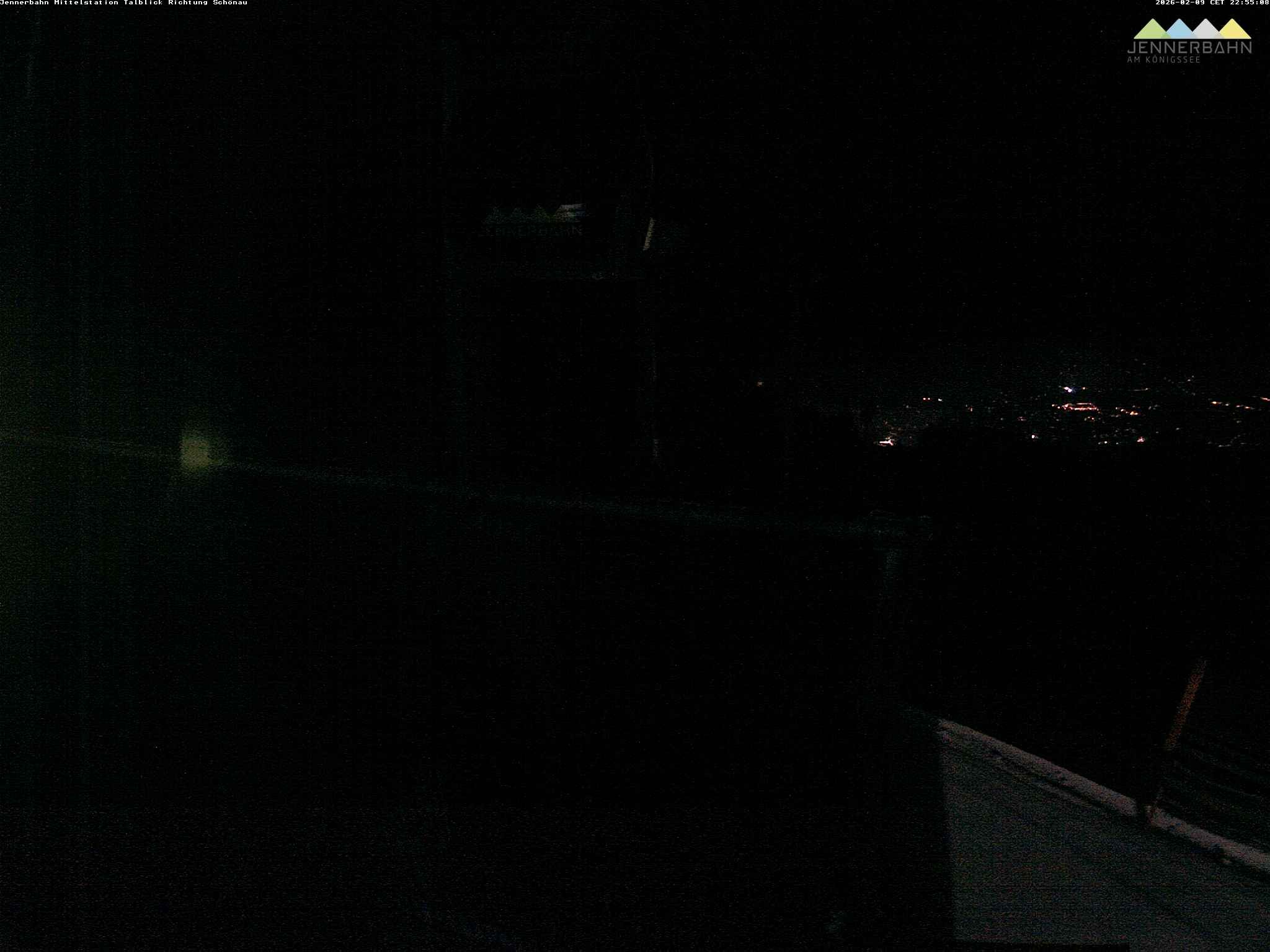 Archived image Webcam View from Midway Station