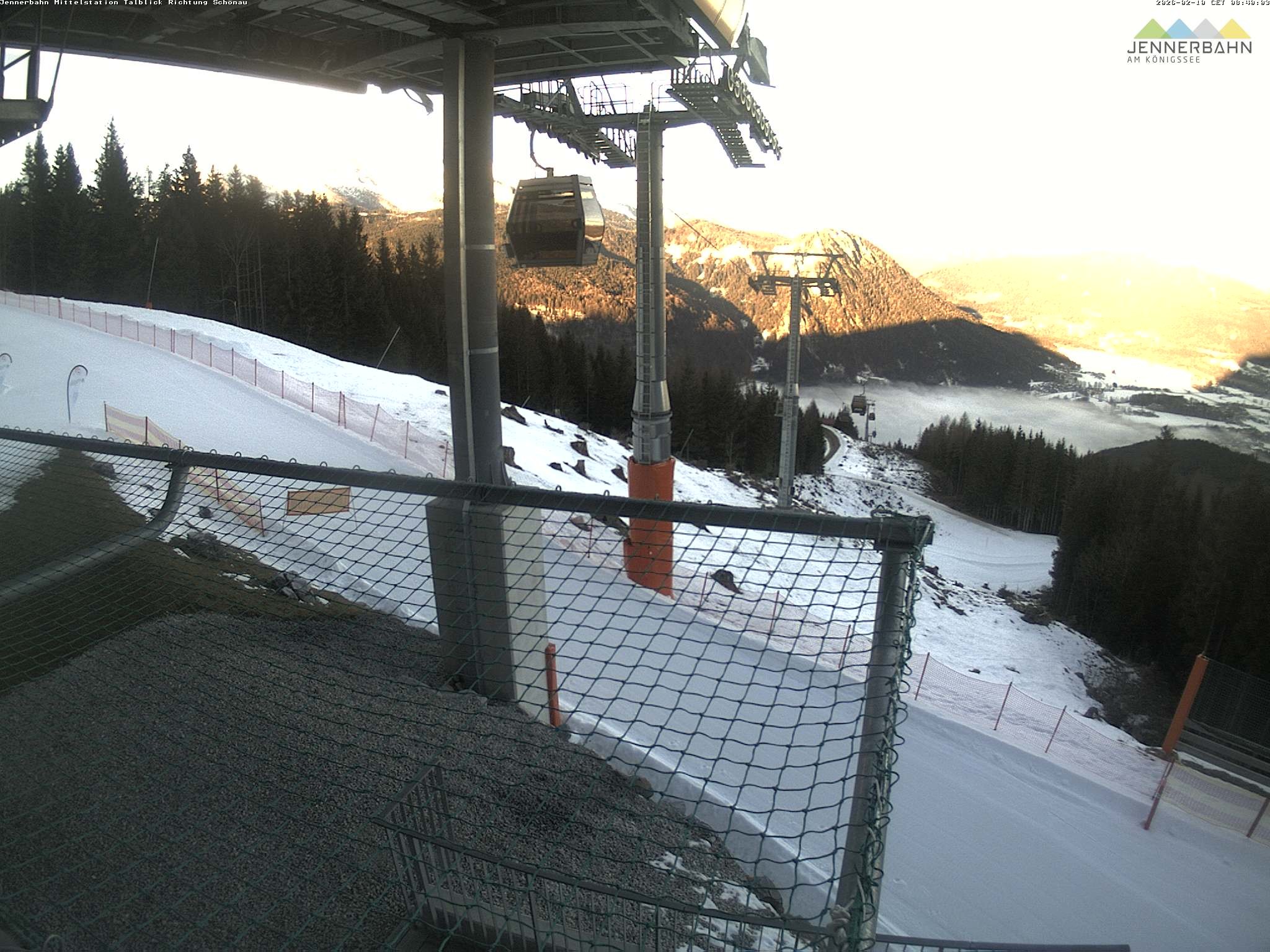 Archived image Webcam View from Midway Station