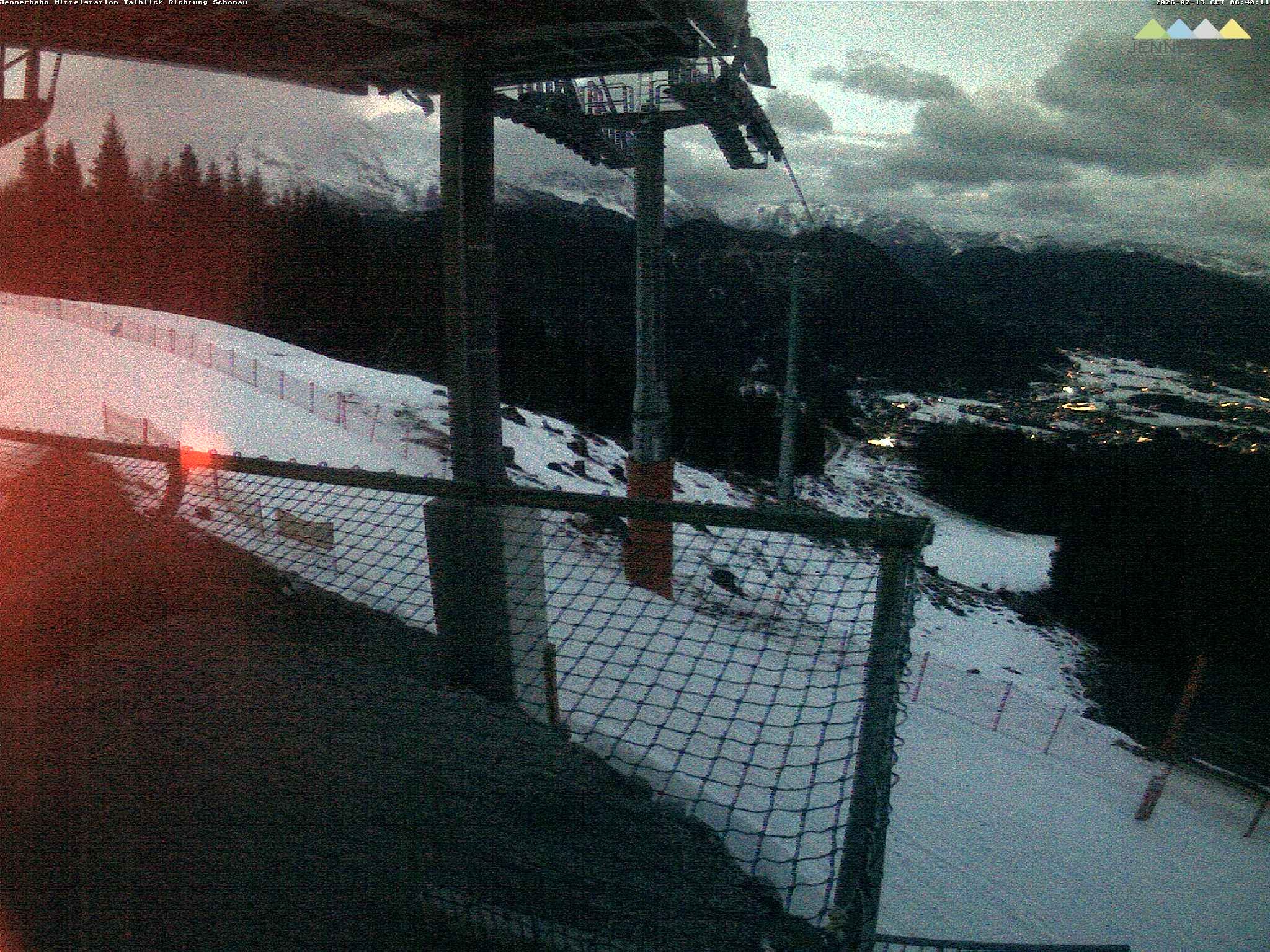 Archived image Webcam View from Midway Station