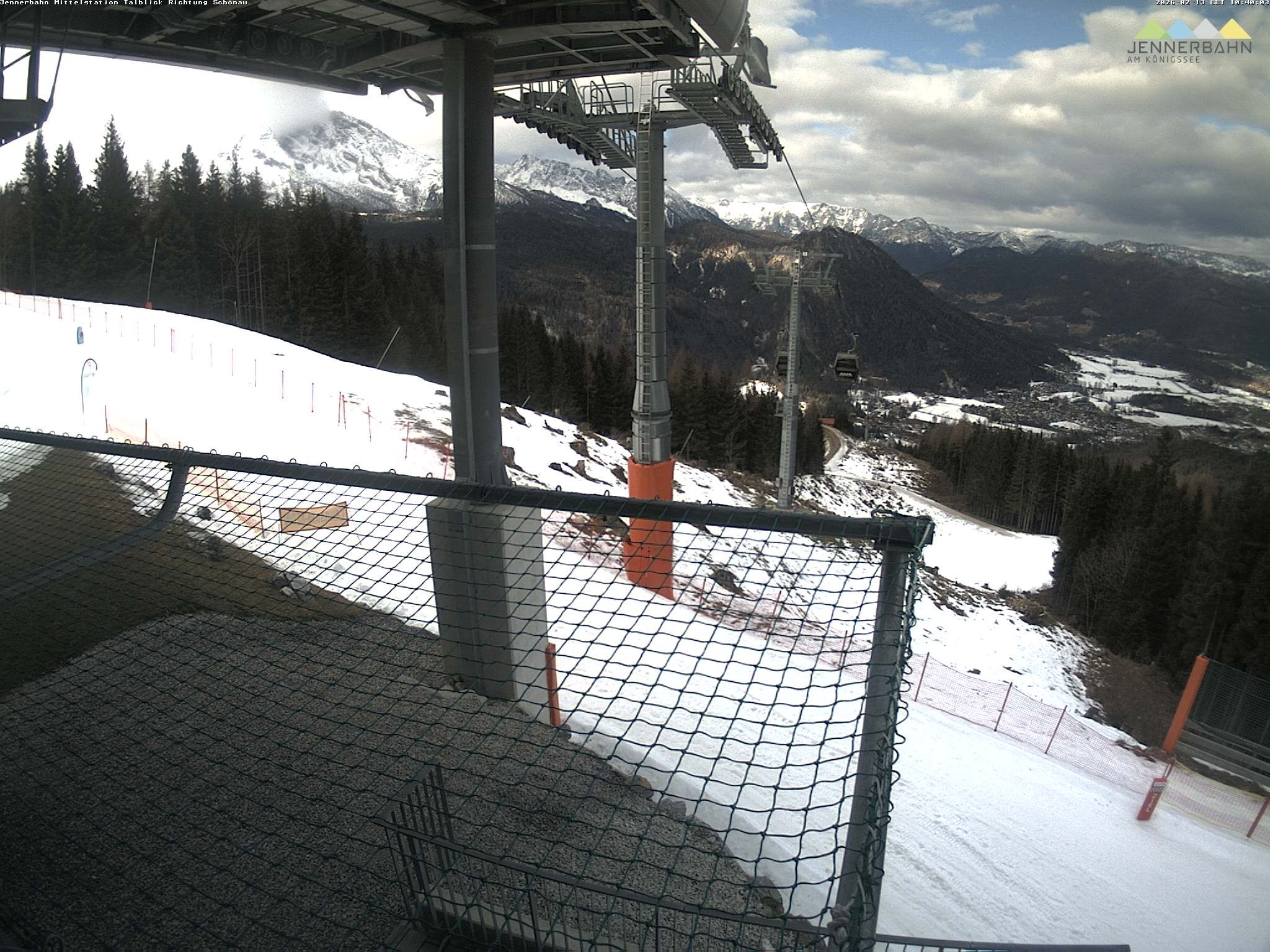 Archived image Webcam View from Midway Station