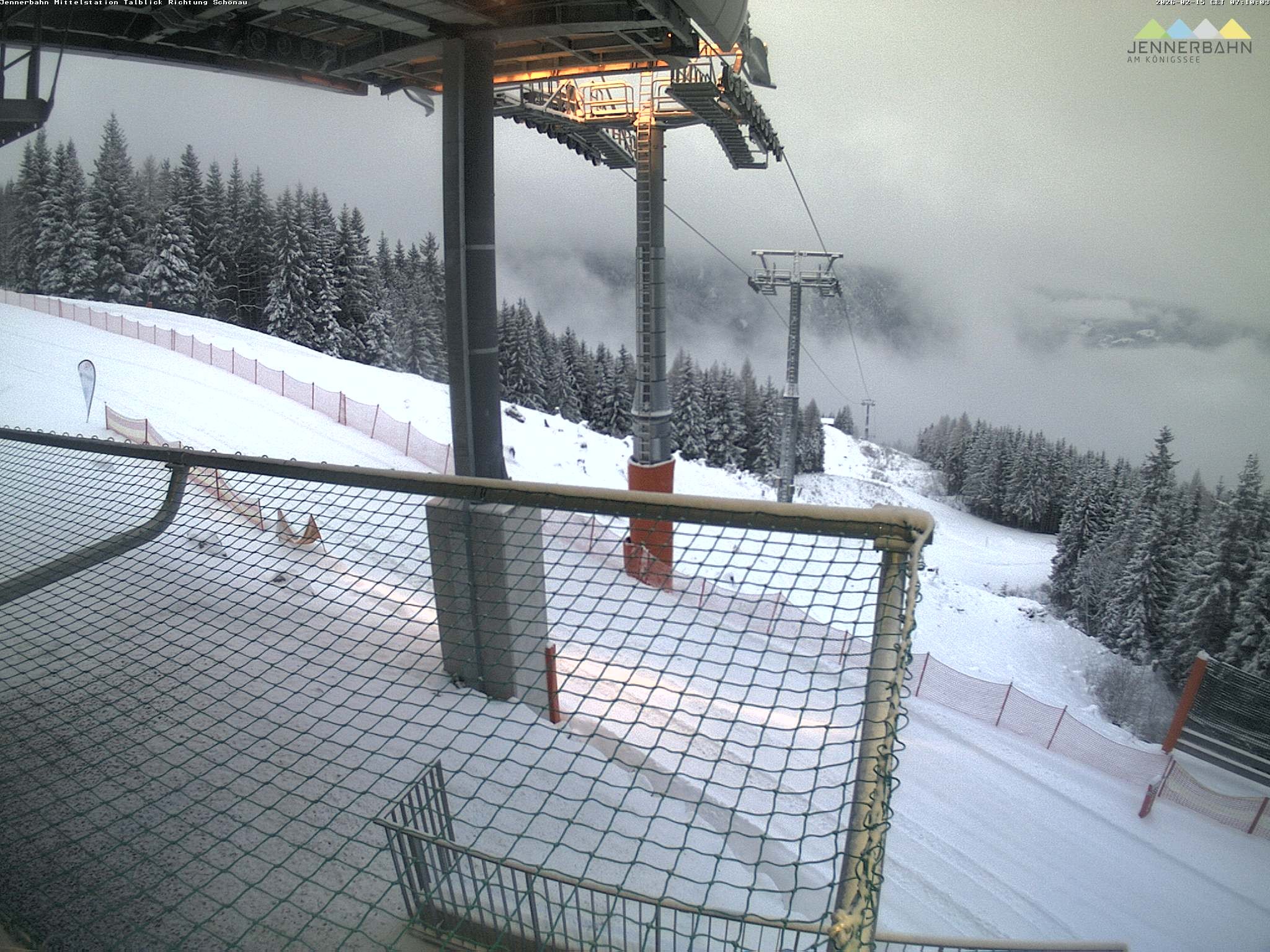 Archiv Foto Webcam Blick von der Mittelstation der Jennerbahn