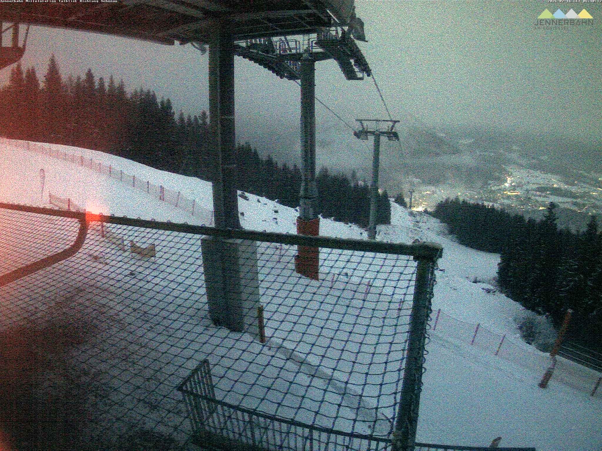 Archived image Webcam View from Midway Station