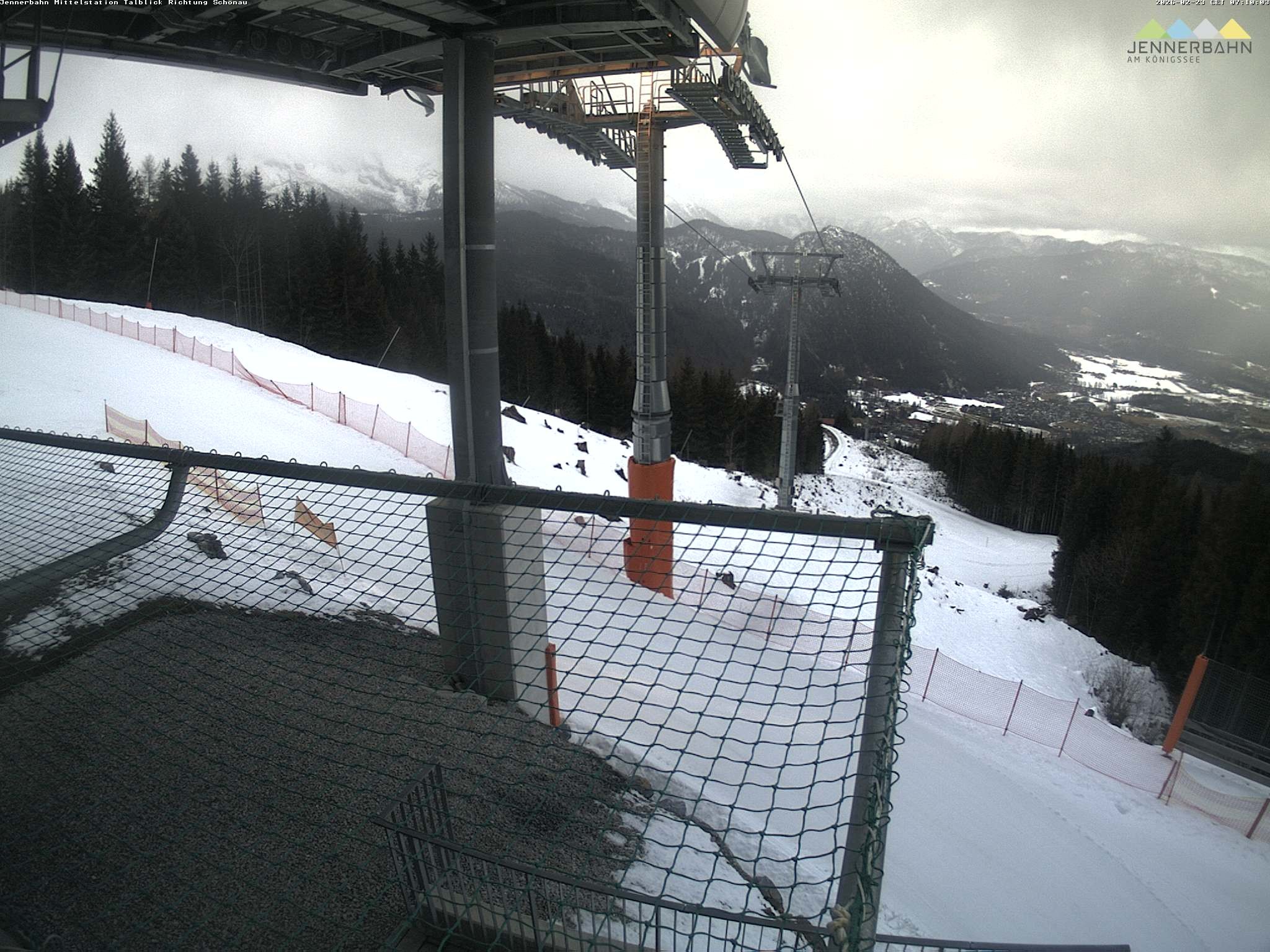 Archiv Foto Webcam Blick von der Mittelstation der Jennerbahn