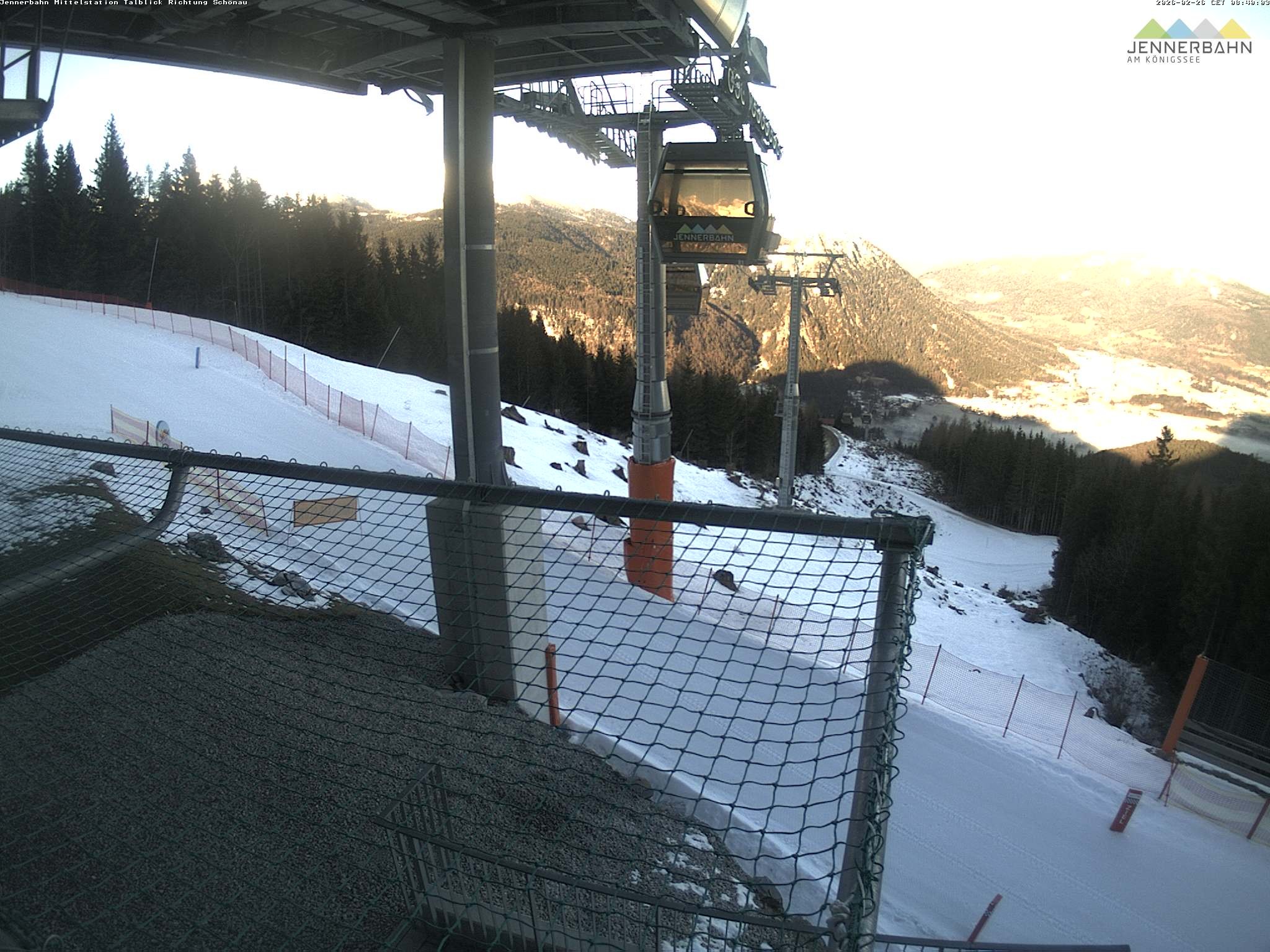 Archived image Webcam View from Midway Station