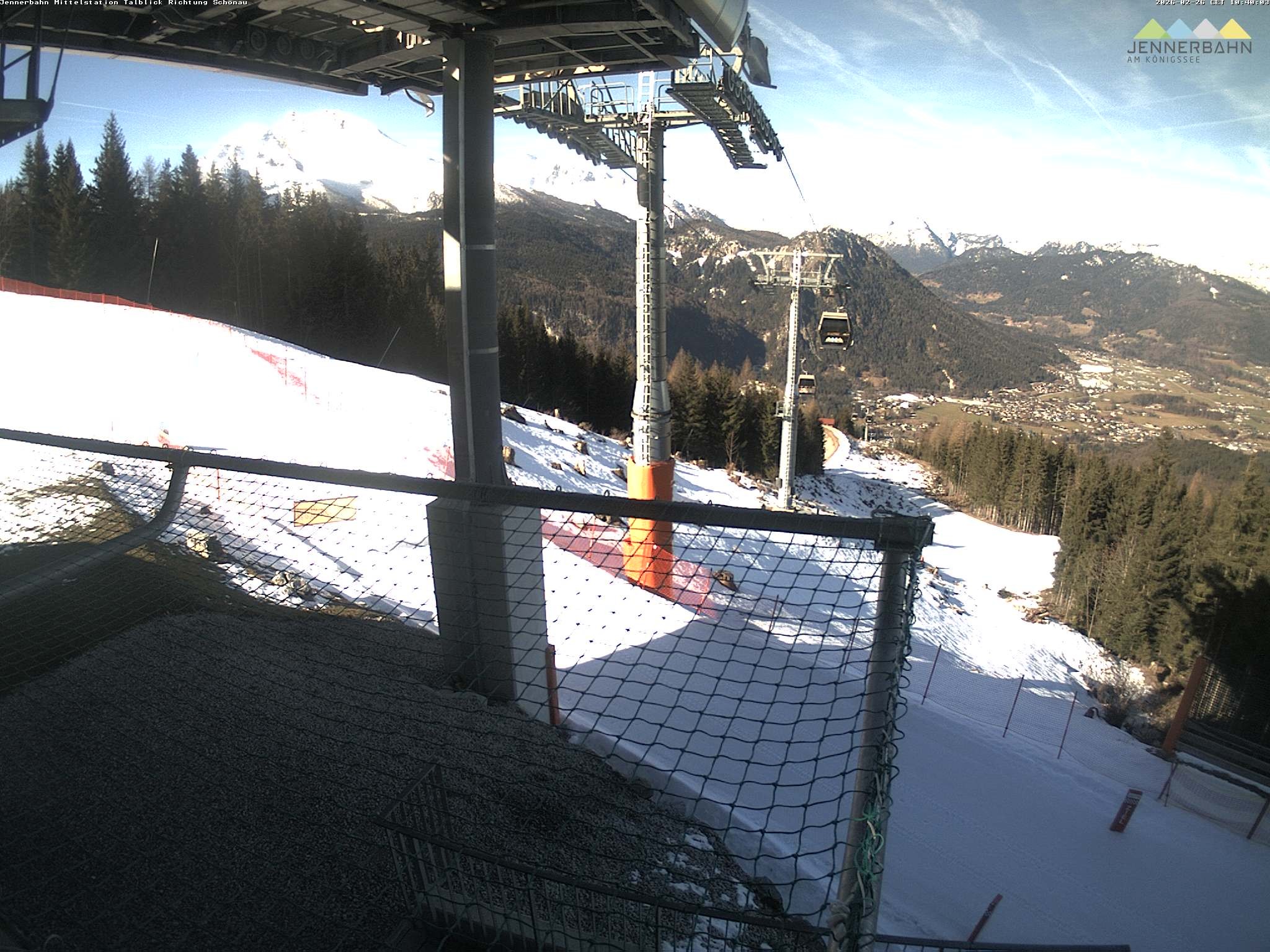 Archived image Webcam View from Midway Station