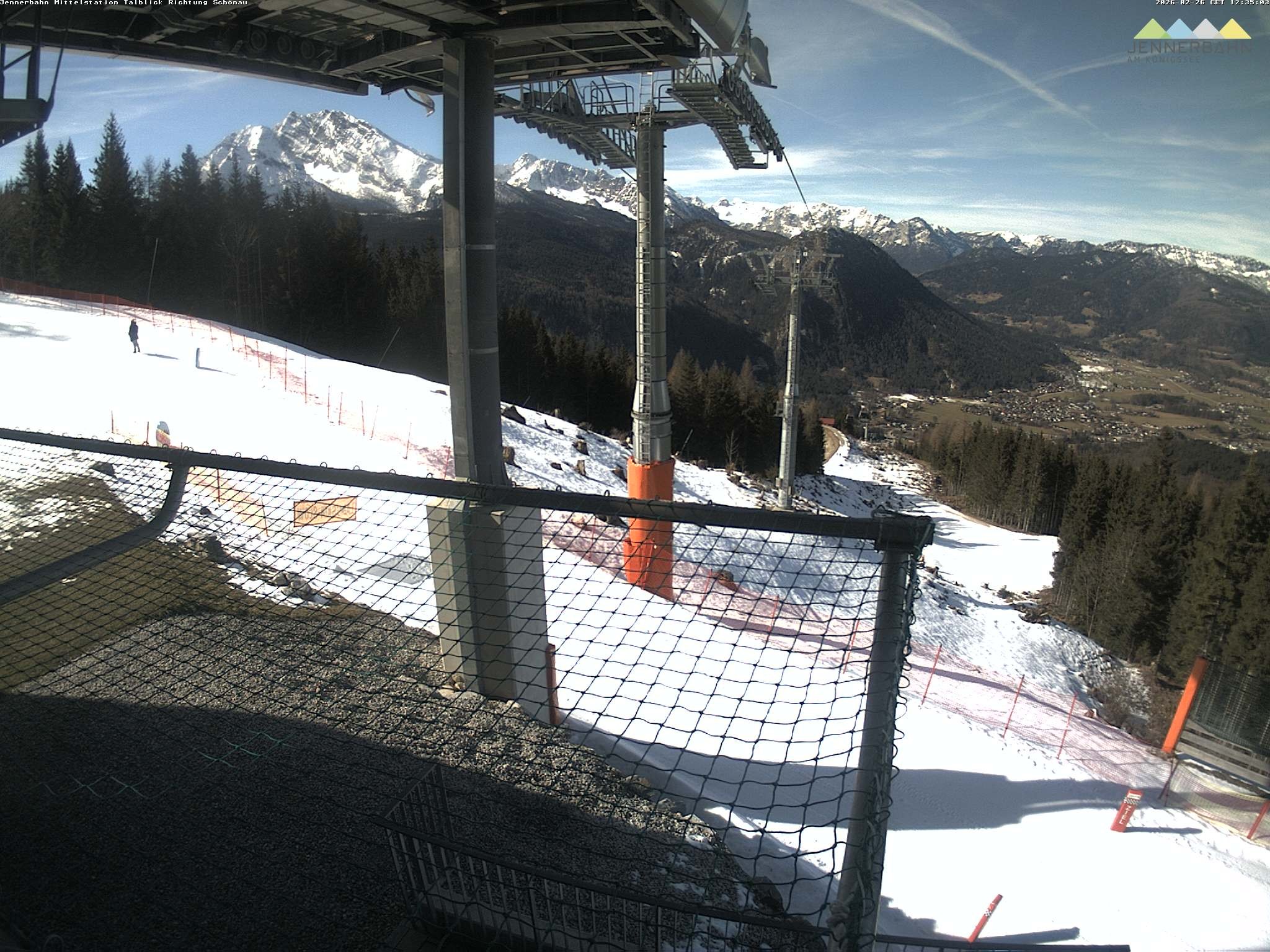 Archived image Webcam View from Midway Station