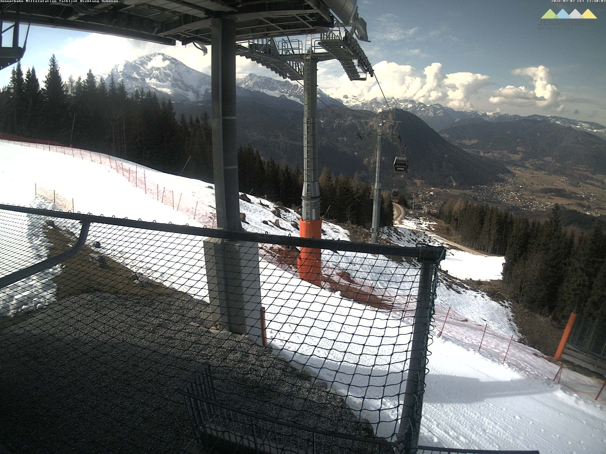 Archiv Foto Webcam Blick von der Mittelstation der Jennerbahn