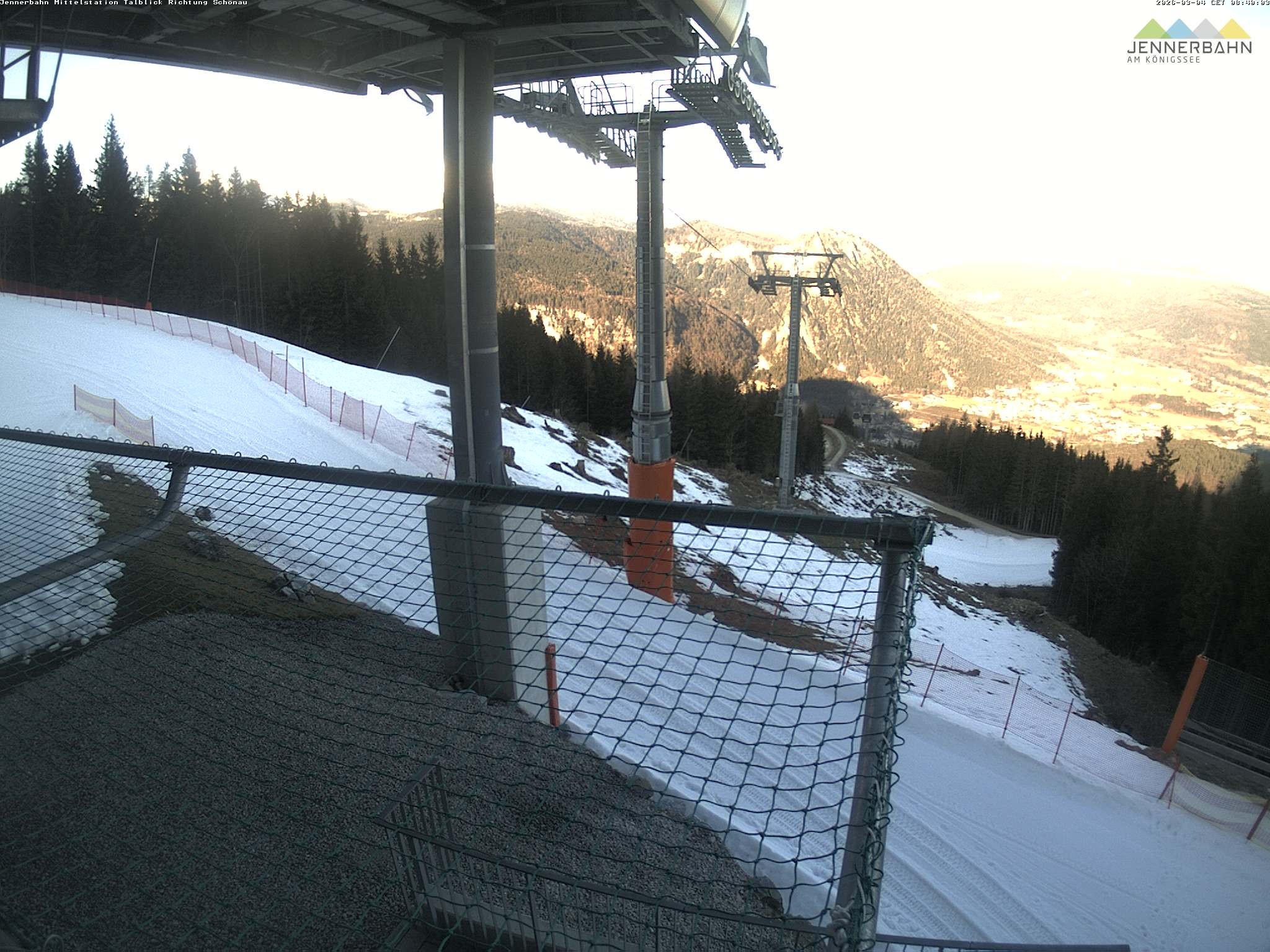 Archiv Foto Webcam Blick von der Mittelstation der Jennerbahn