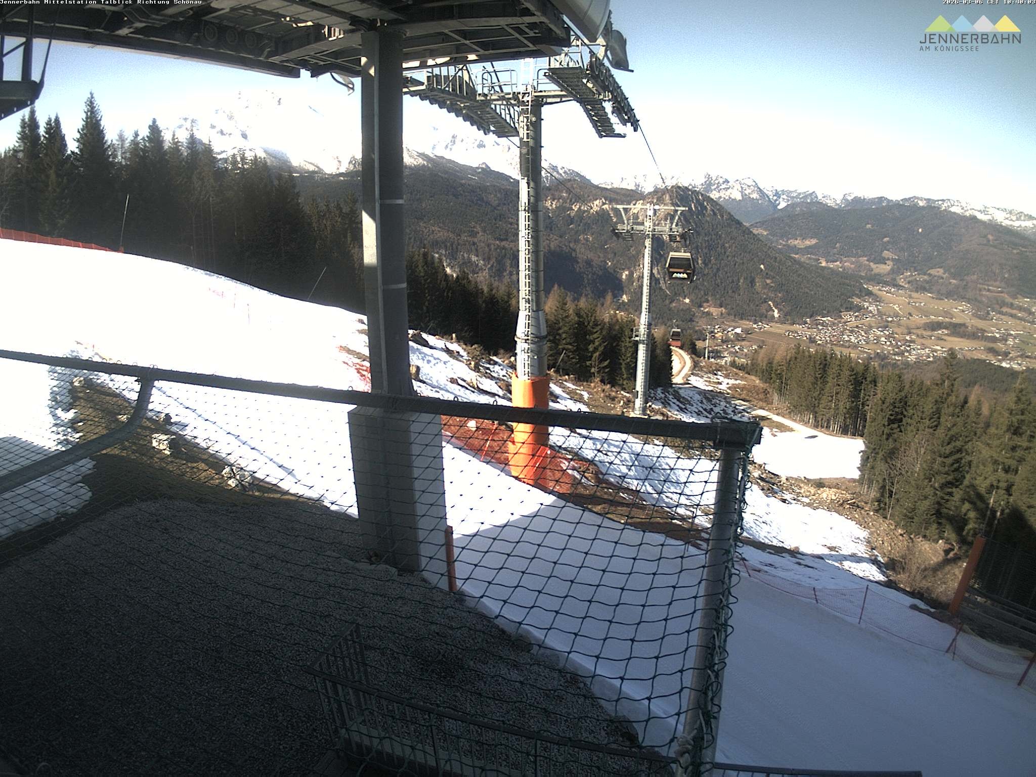 Archiv Foto Webcam Blick von der Mittelstation der Jennerbahn