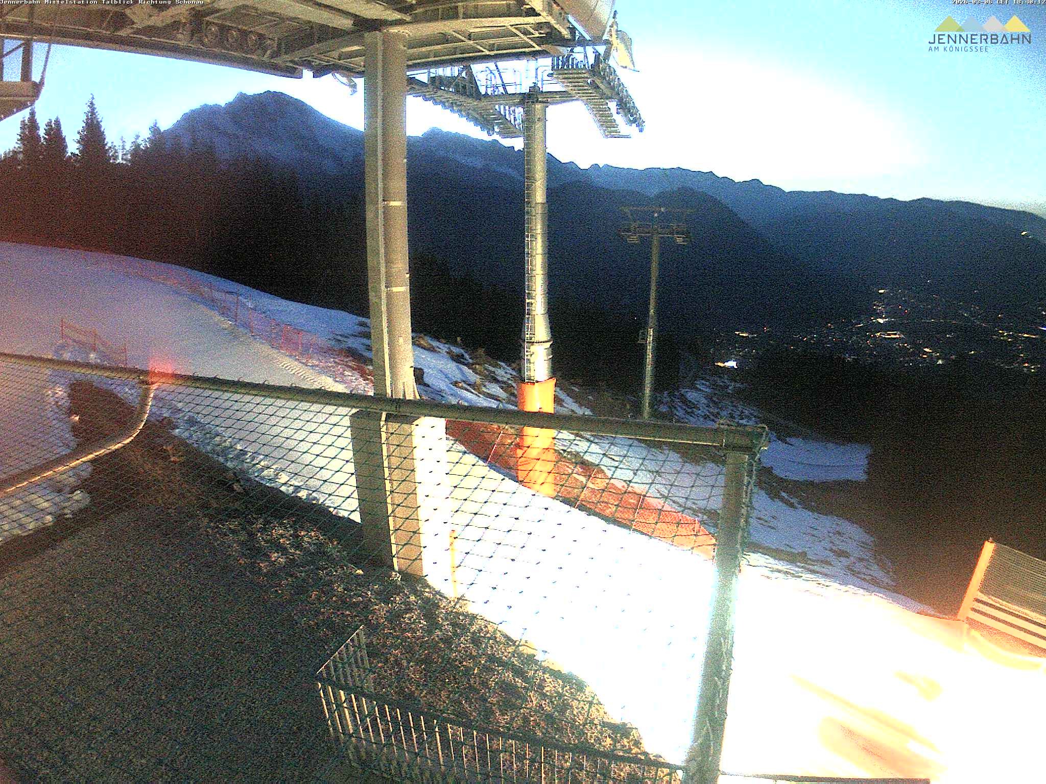 Archiv Foto Webcam Blick von der Mittelstation der Jennerbahn