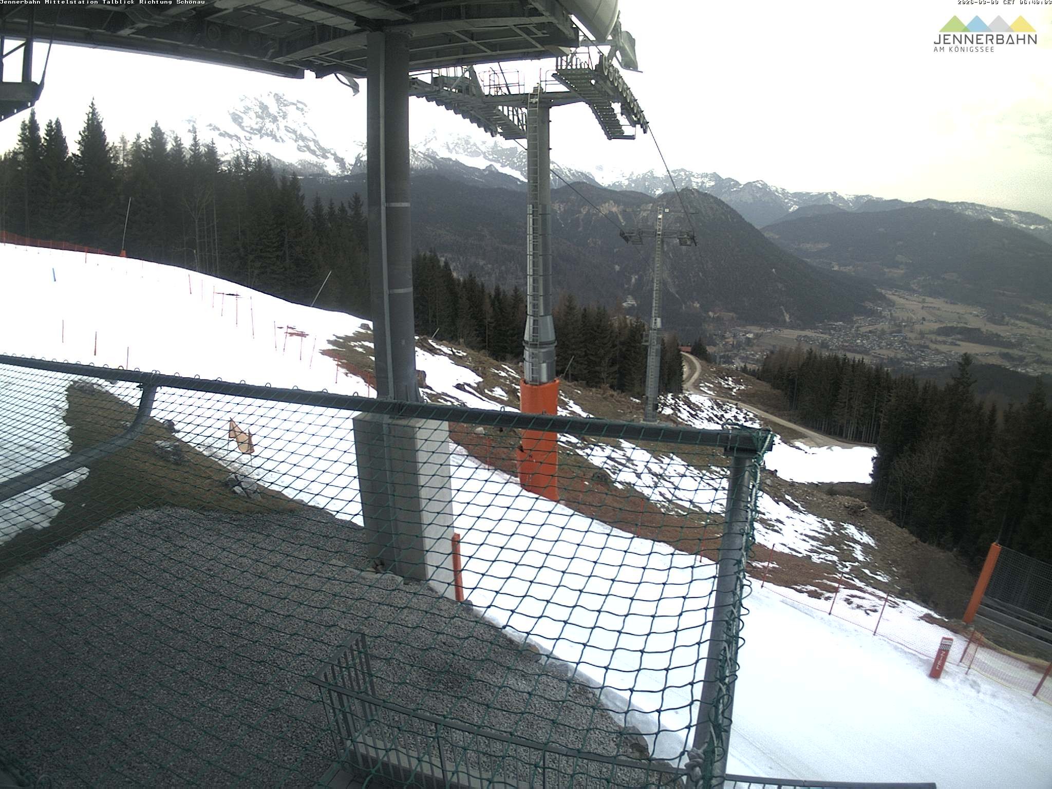 Archiv Foto Webcam Blick von der Mittelstation der Jennerbahn
