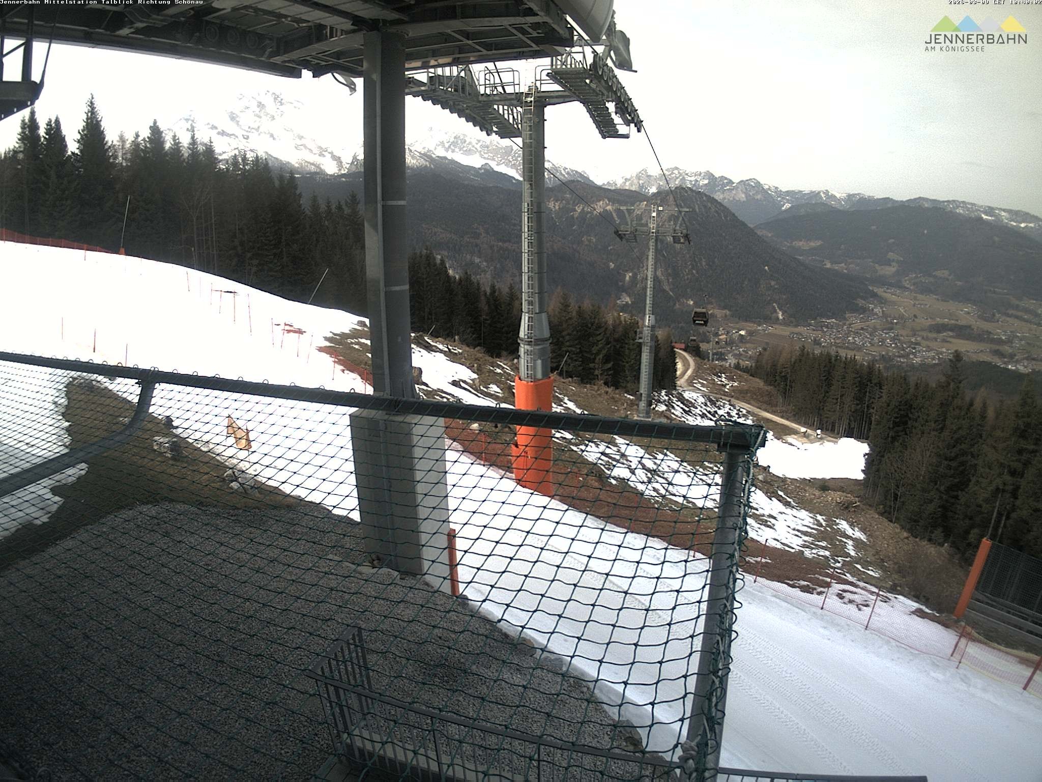 Archiv Foto Webcam Blick von der Mittelstation der Jennerbahn