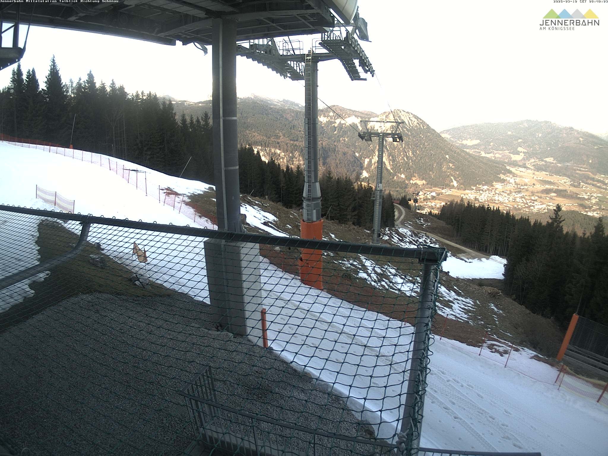 Archiv Foto Webcam Blick von der Mittelstation der Jennerbahn