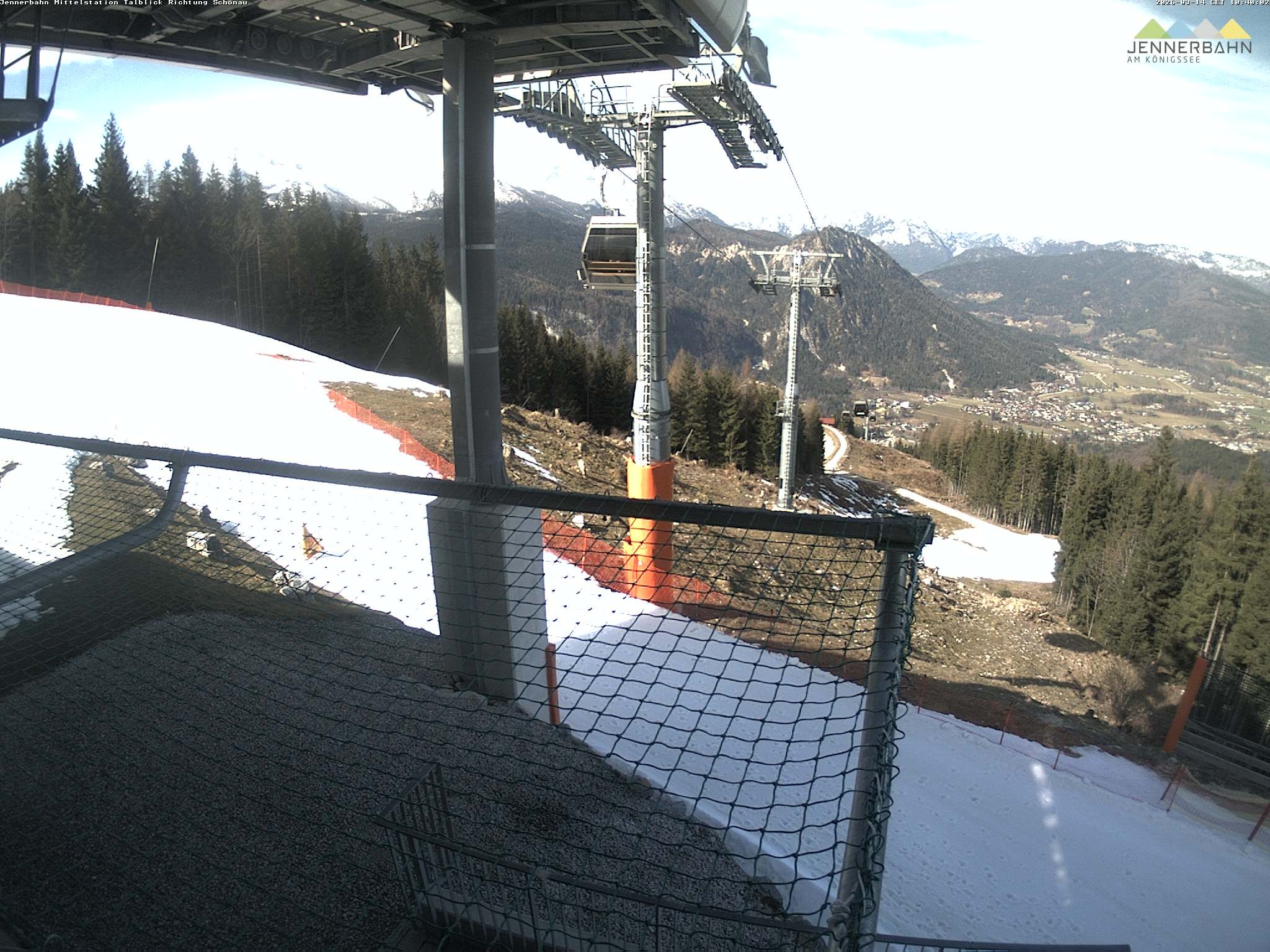 Archived image Webcam View from Midway Station