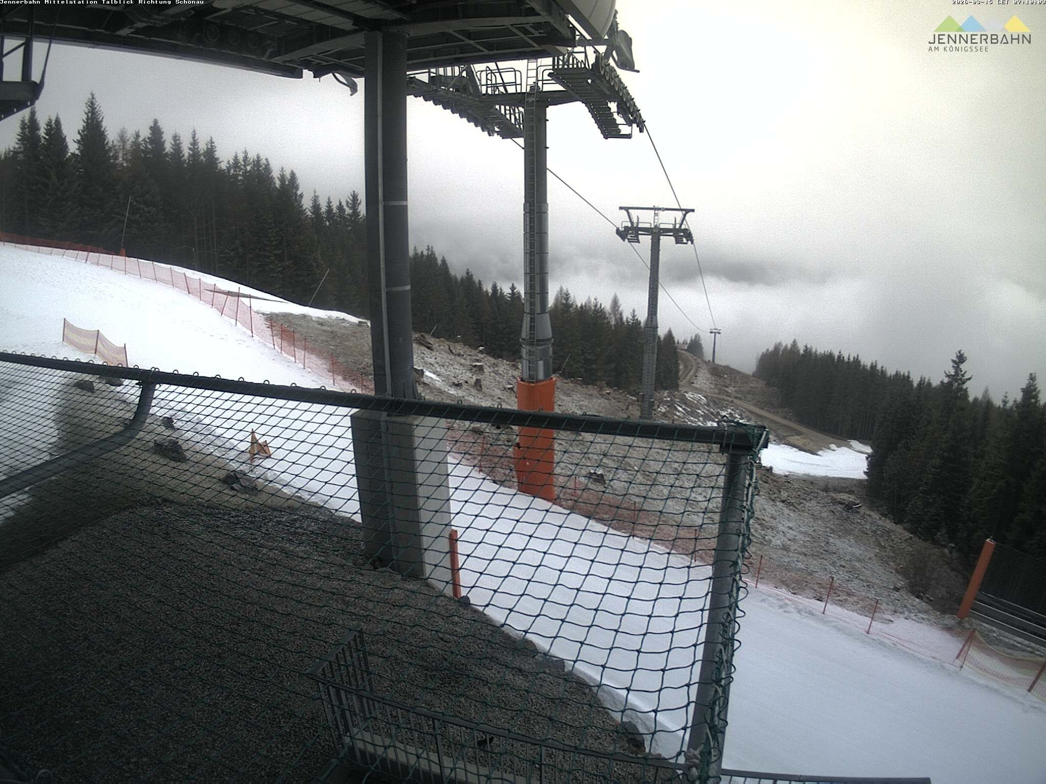 Archiv Foto Webcam Blick von der Mittelstation der Jennerbahn