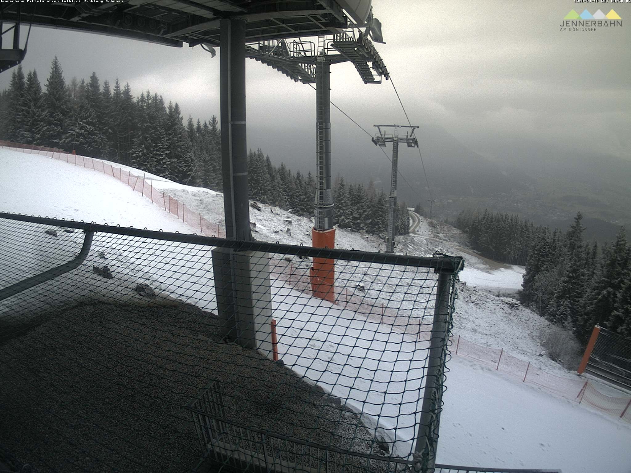 Archiv Foto Webcam Blick von der Mittelstation der Jennerbahn