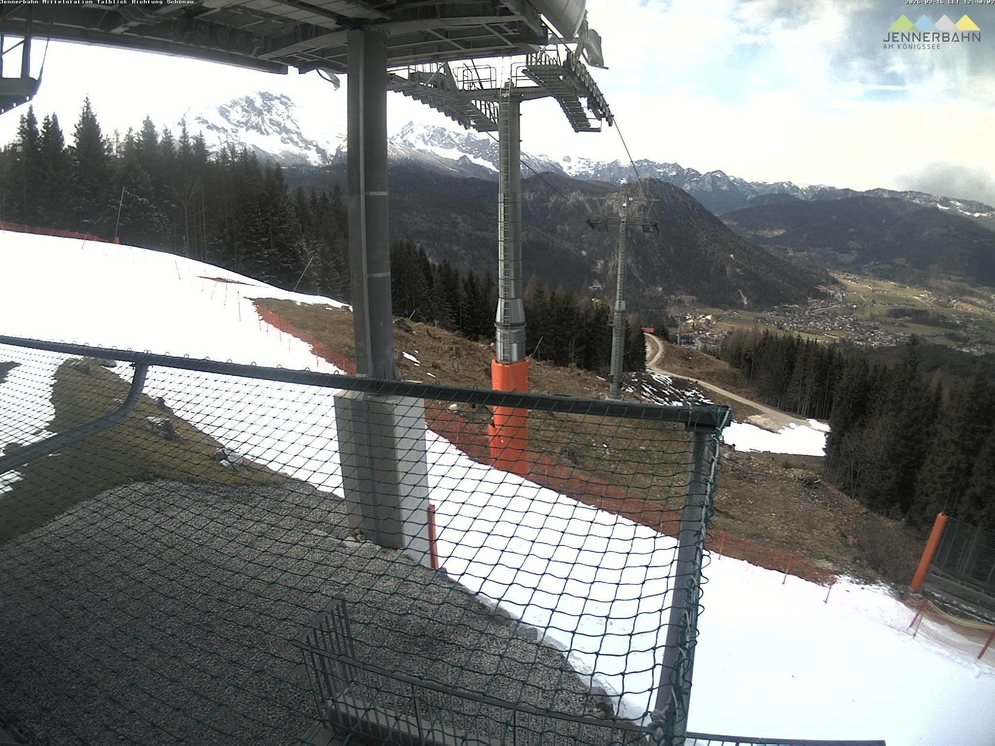 Archiv Foto Webcam Blick von der Mittelstation der Jennerbahn