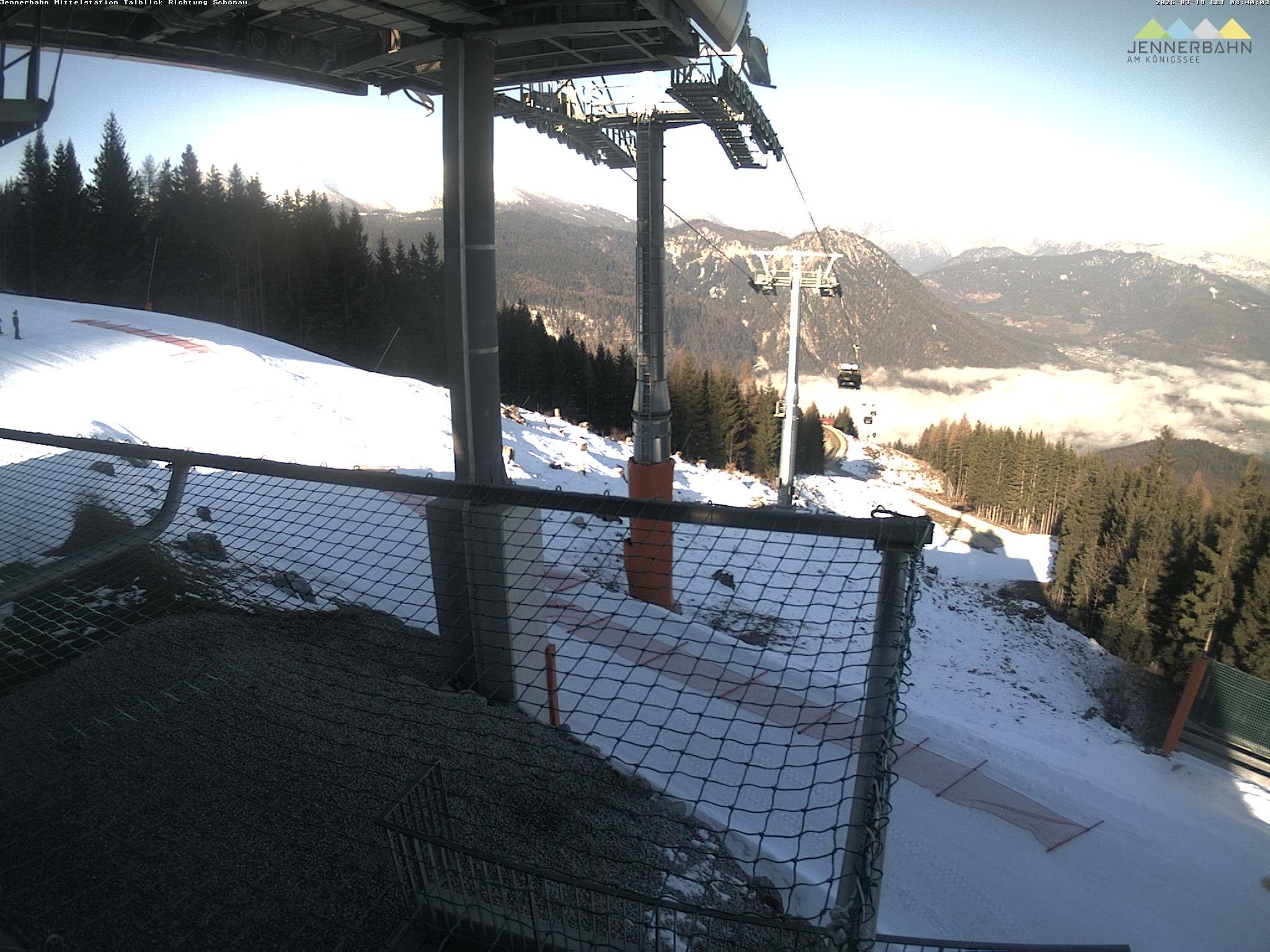Archiv Foto Webcam Blick von der Mittelstation der Jennerbahn