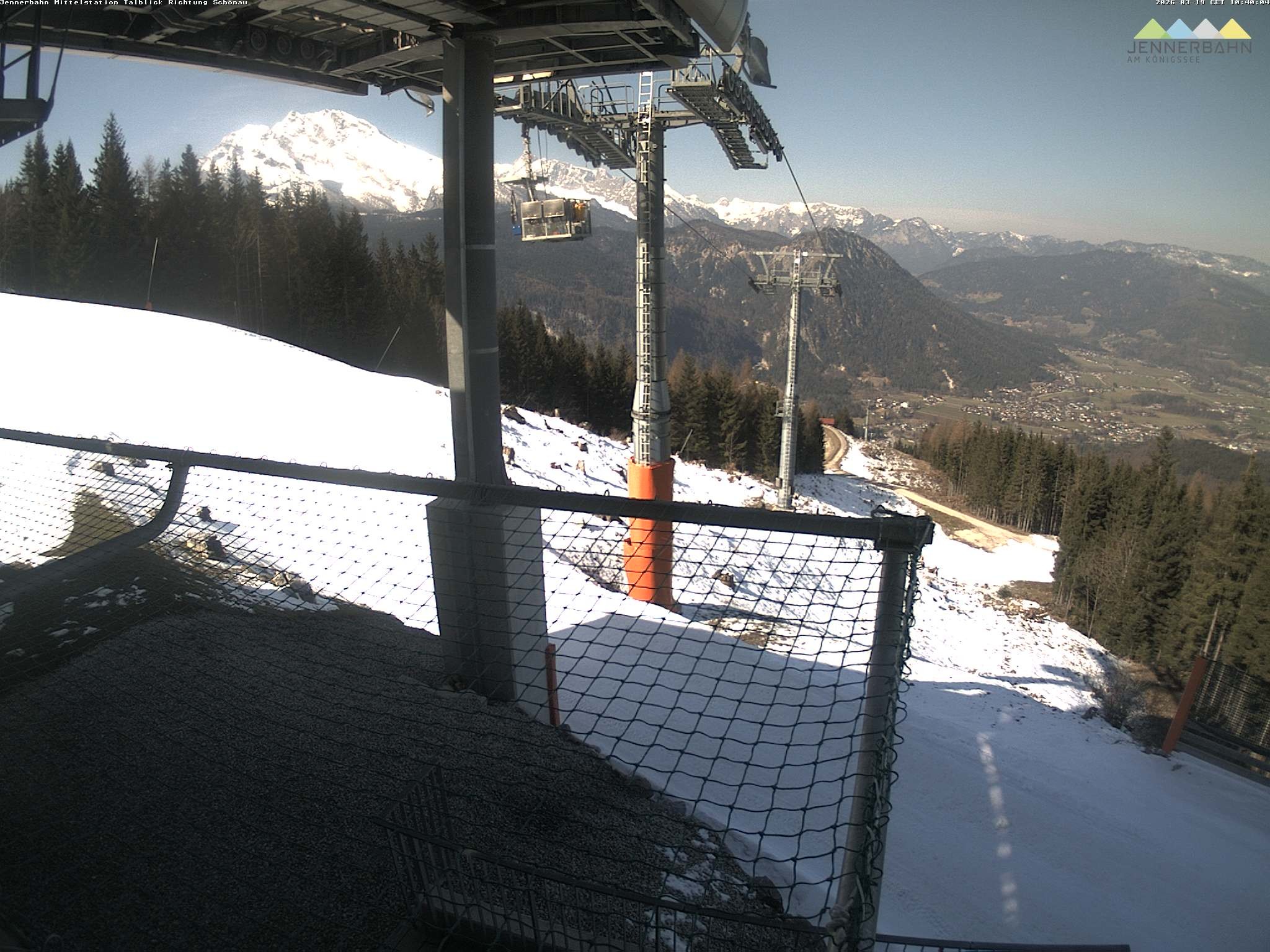 Archiv Foto Webcam Blick von der Mittelstation der Jennerbahn