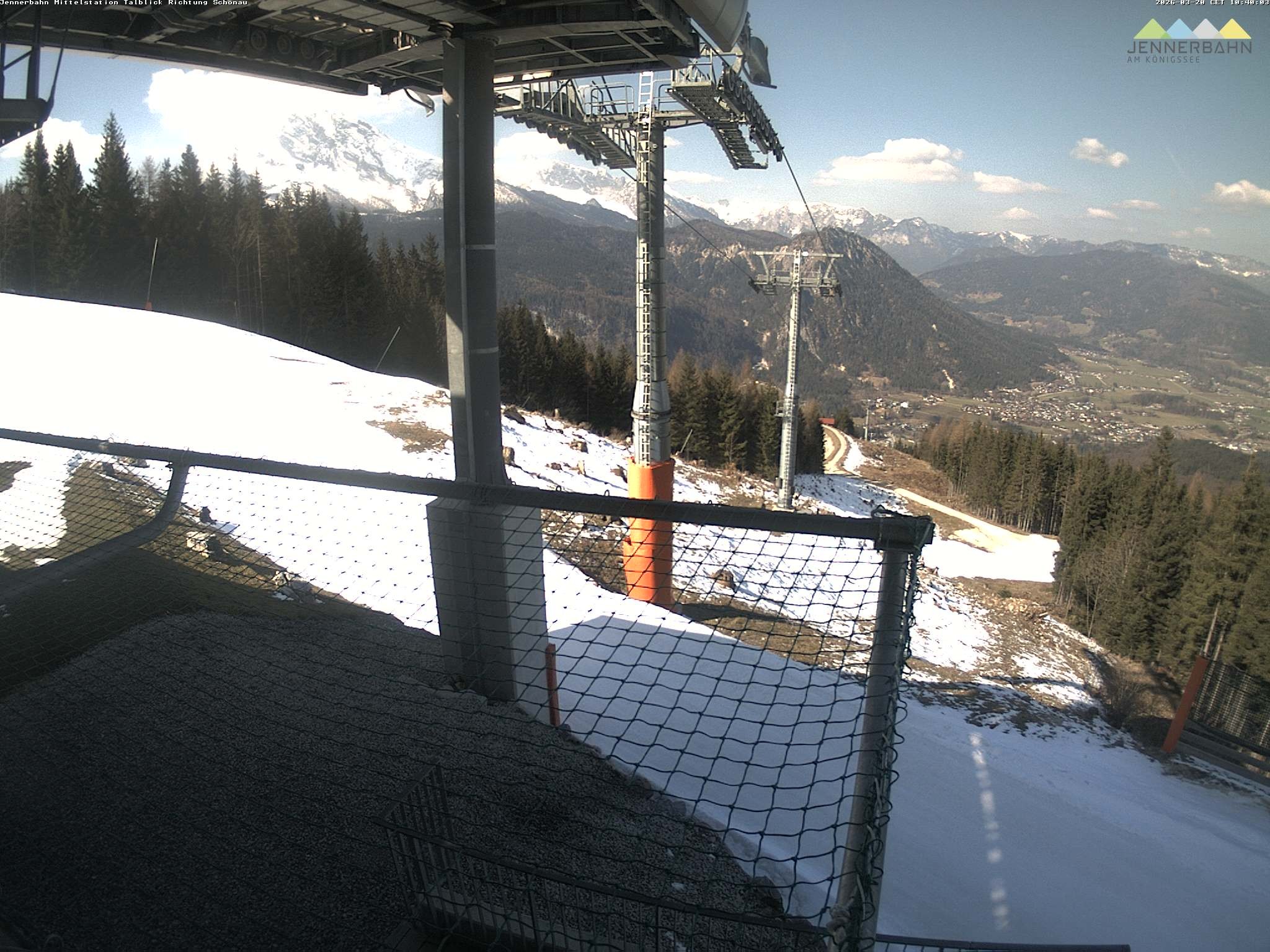 Archived image Webcam View from Midway Station