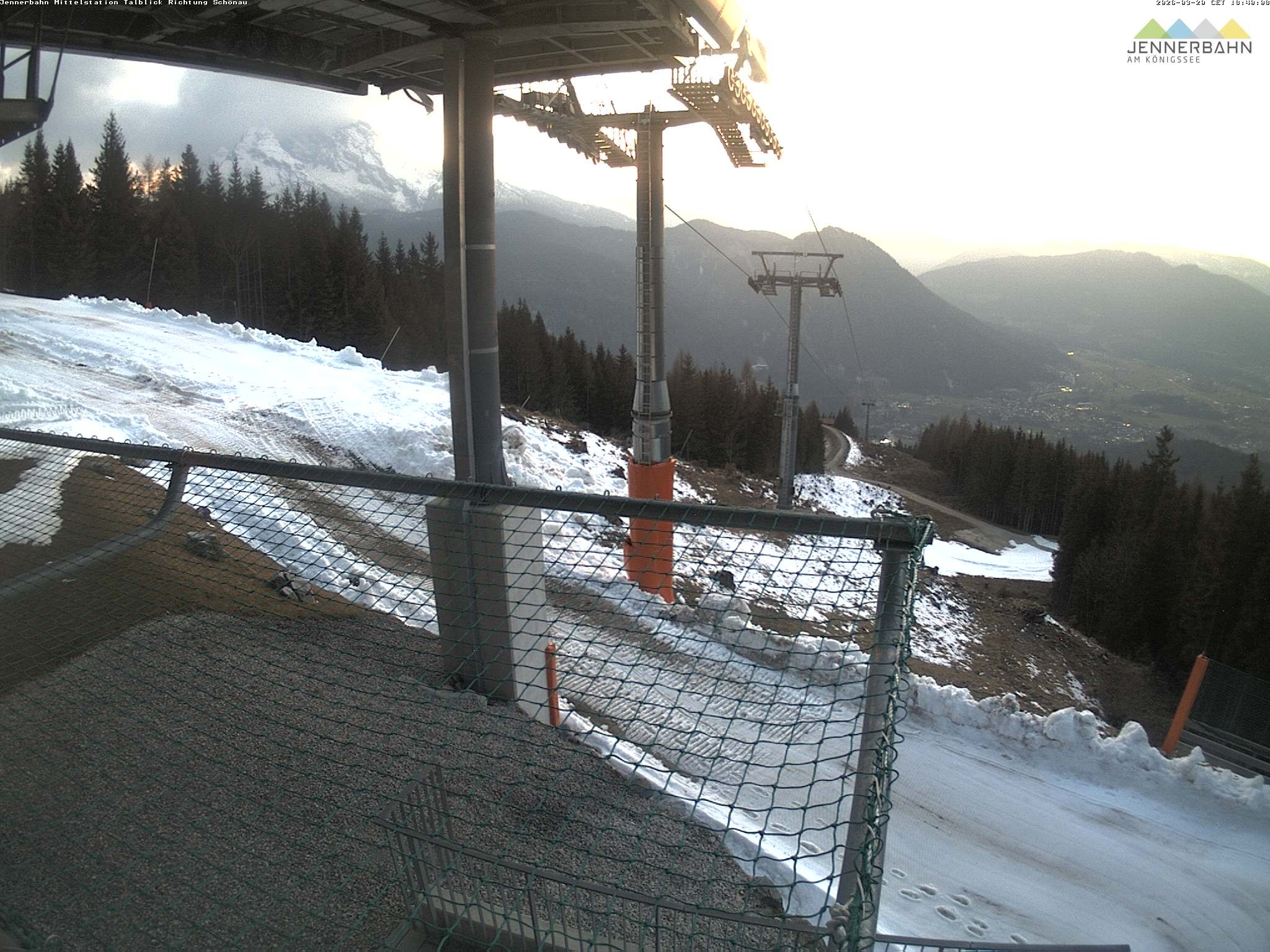 Archiv Foto Webcam Blick von der Mittelstation der Jennerbahn