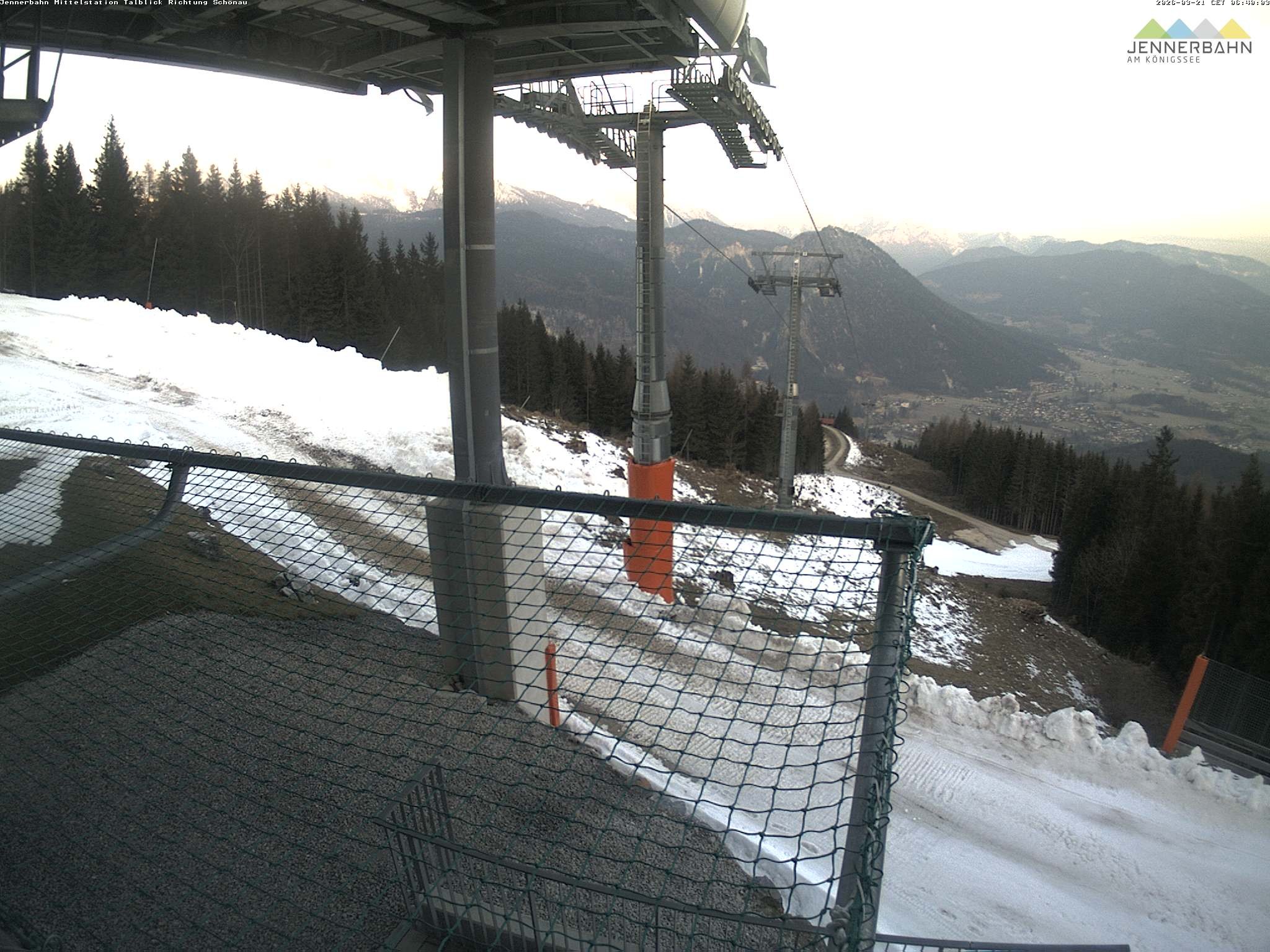 Archived image Webcam View from Midway Station