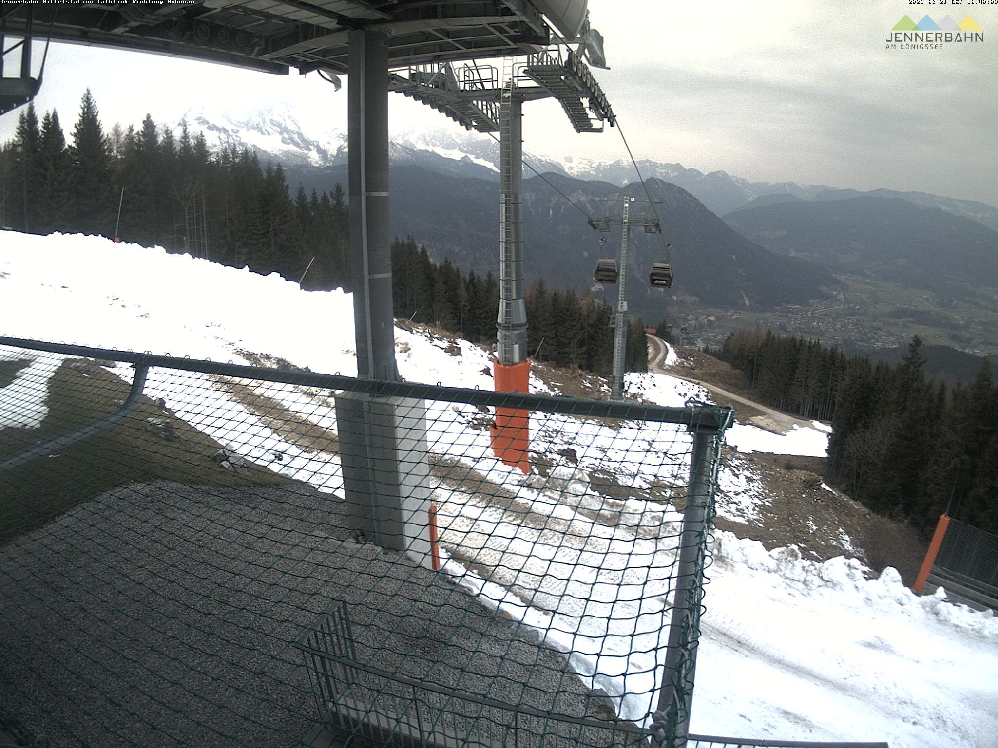 Archived image Webcam View from Midway Station