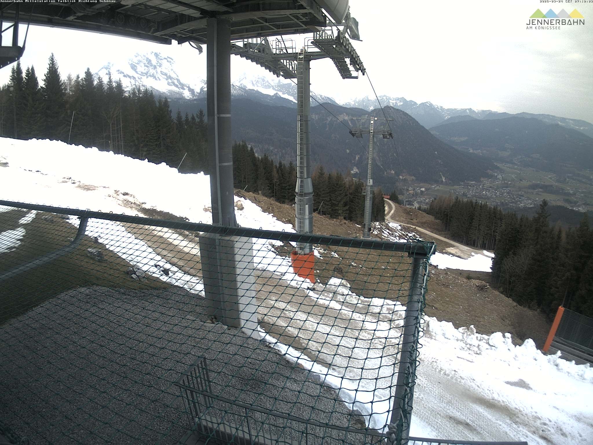 Archiv Foto Webcam Blick von der Mittelstation der Jennerbahn