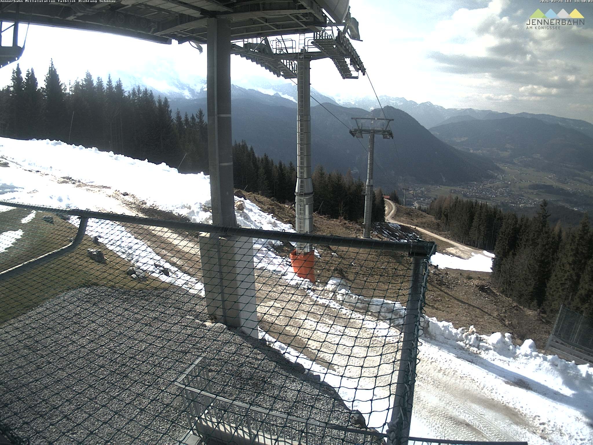 Archiv Foto Webcam Blick von der Mittelstation der Jennerbahn