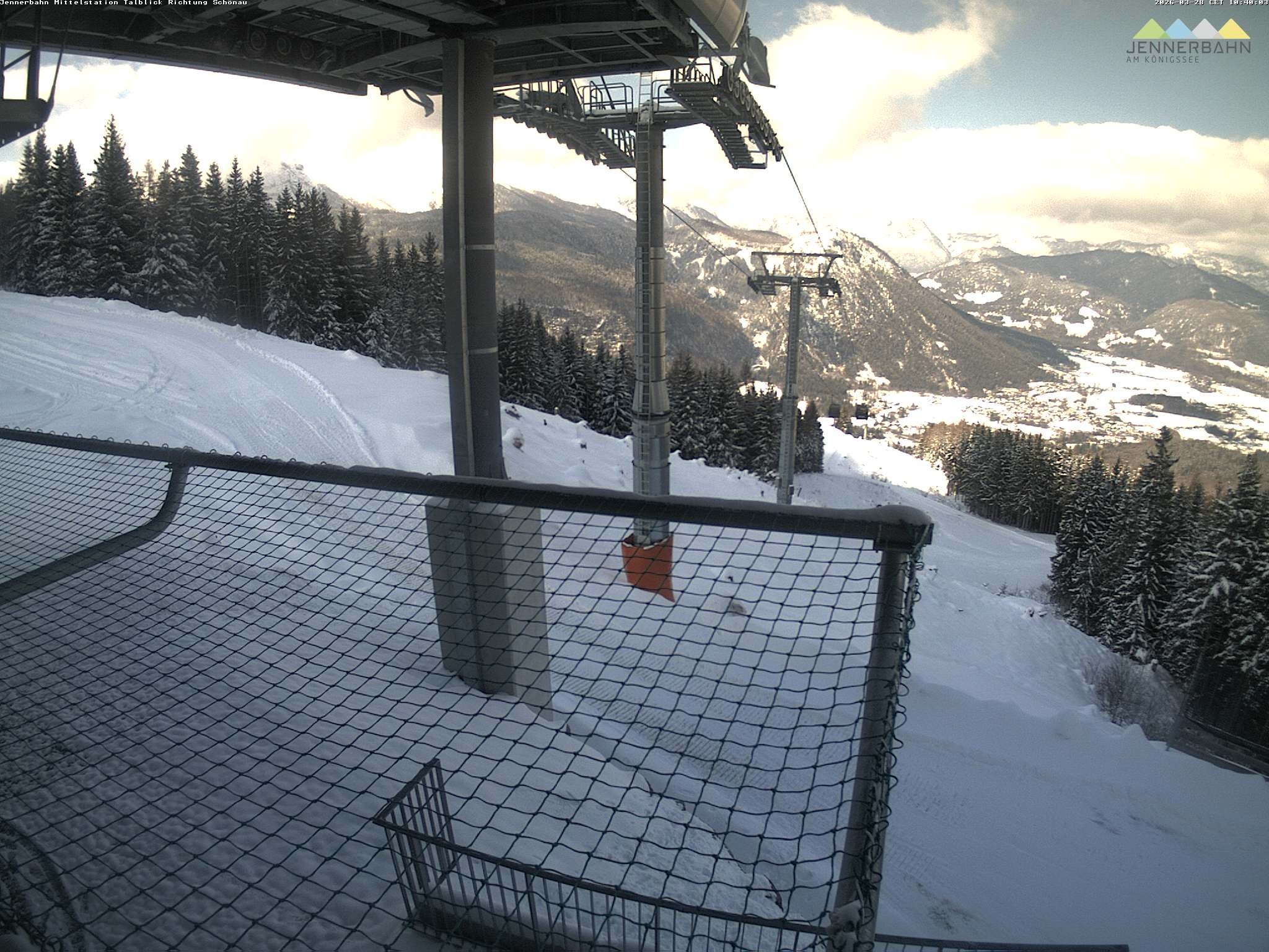 Archiv Foto Webcam Blick von der Mittelstation der Jennerbahn