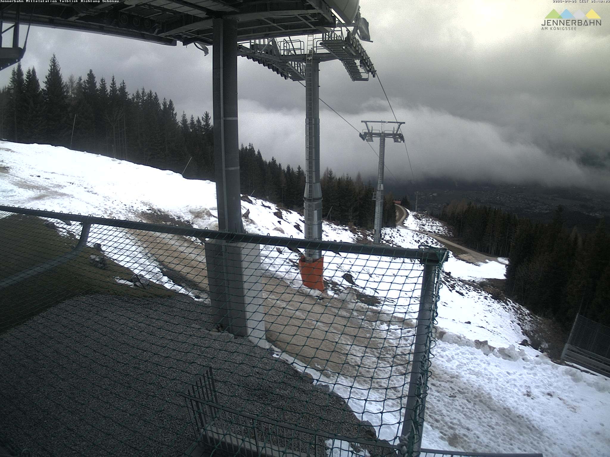 Archiv Foto Webcam Blick von der Mittelstation der Jennerbahn