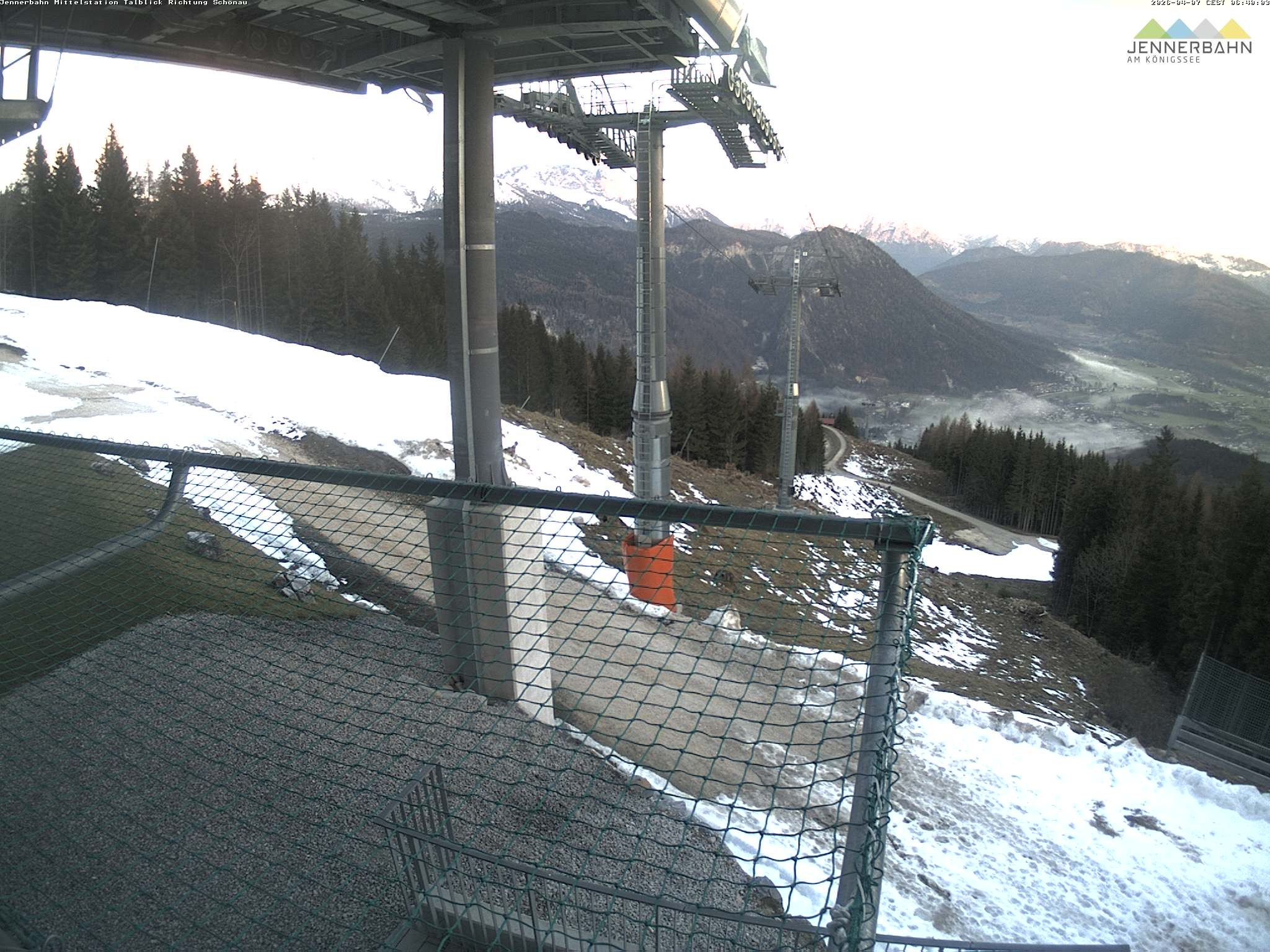 Archiv Foto Webcam Blick von der Mittelstation der Jennerbahn