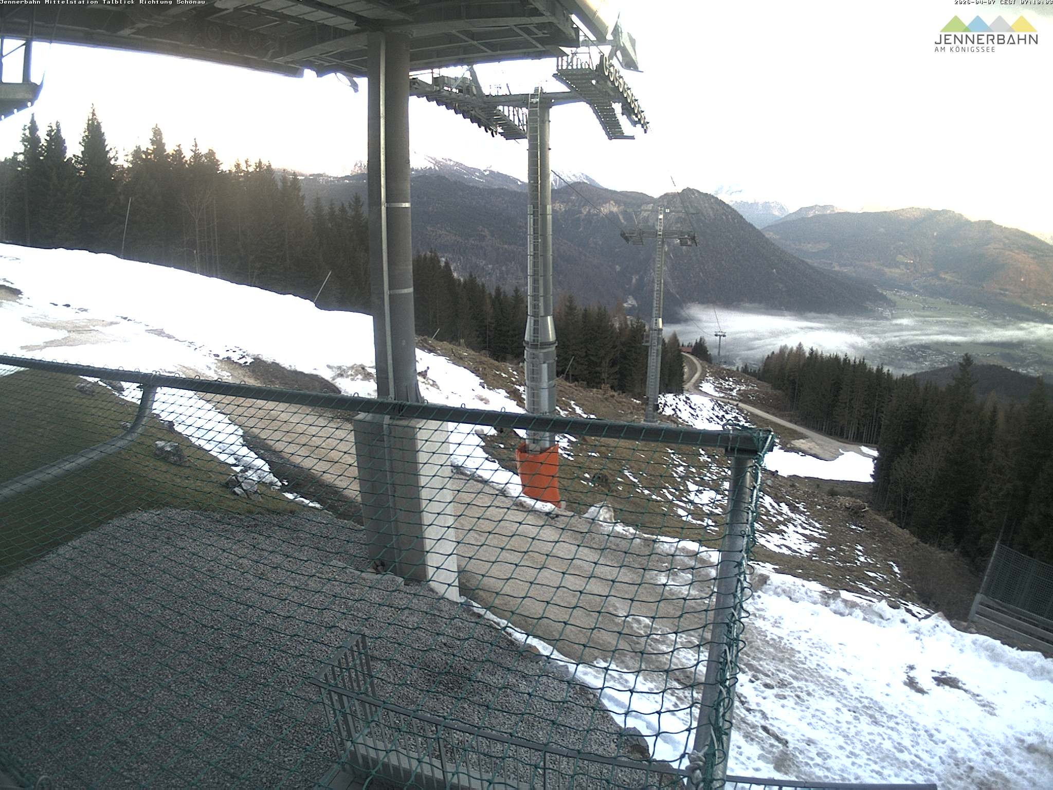 Archiv Foto Webcam Blick von der Mittelstation der Jennerbahn