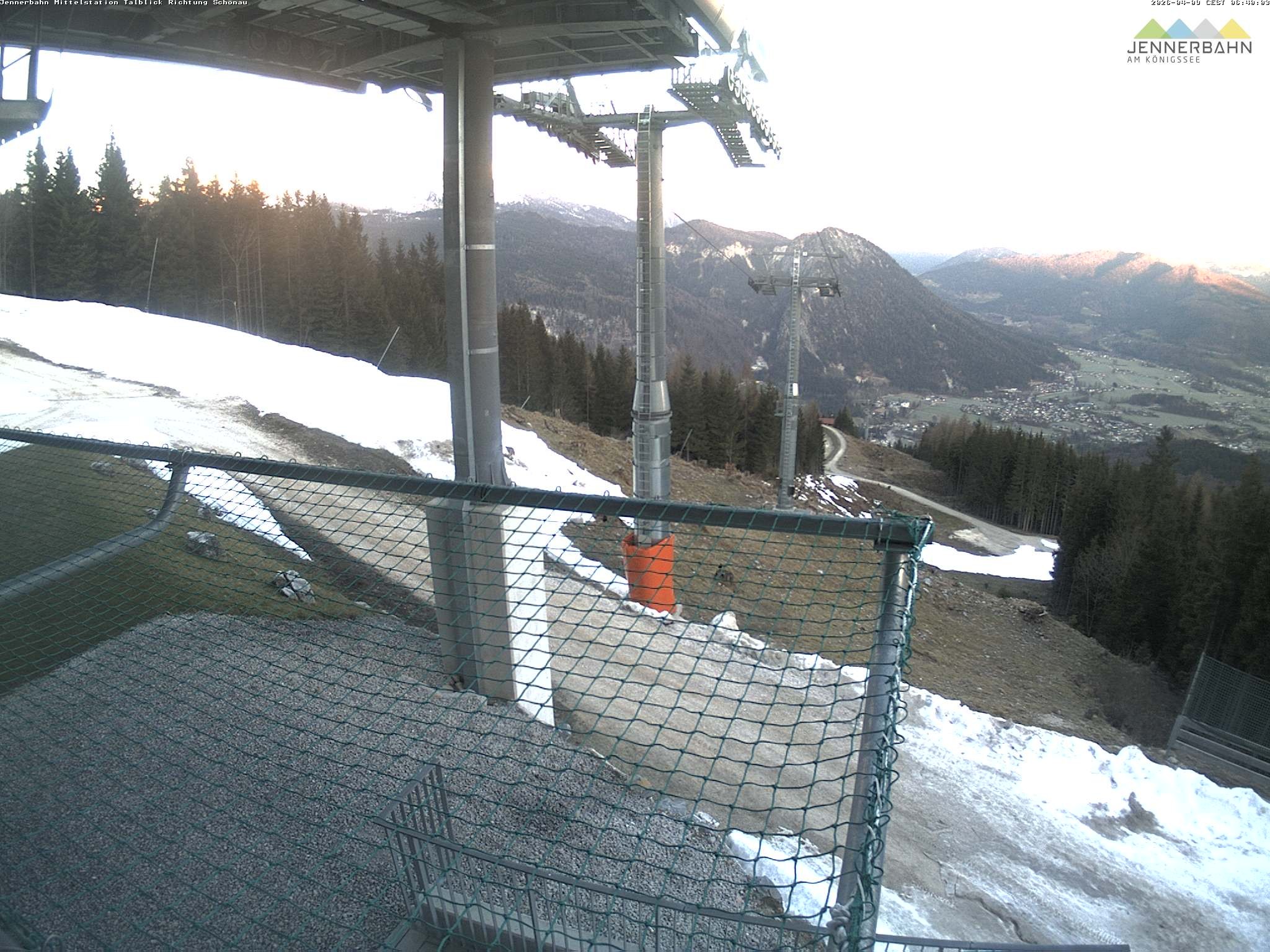 Archiv Foto Webcam Blick von der Mittelstation der Jennerbahn