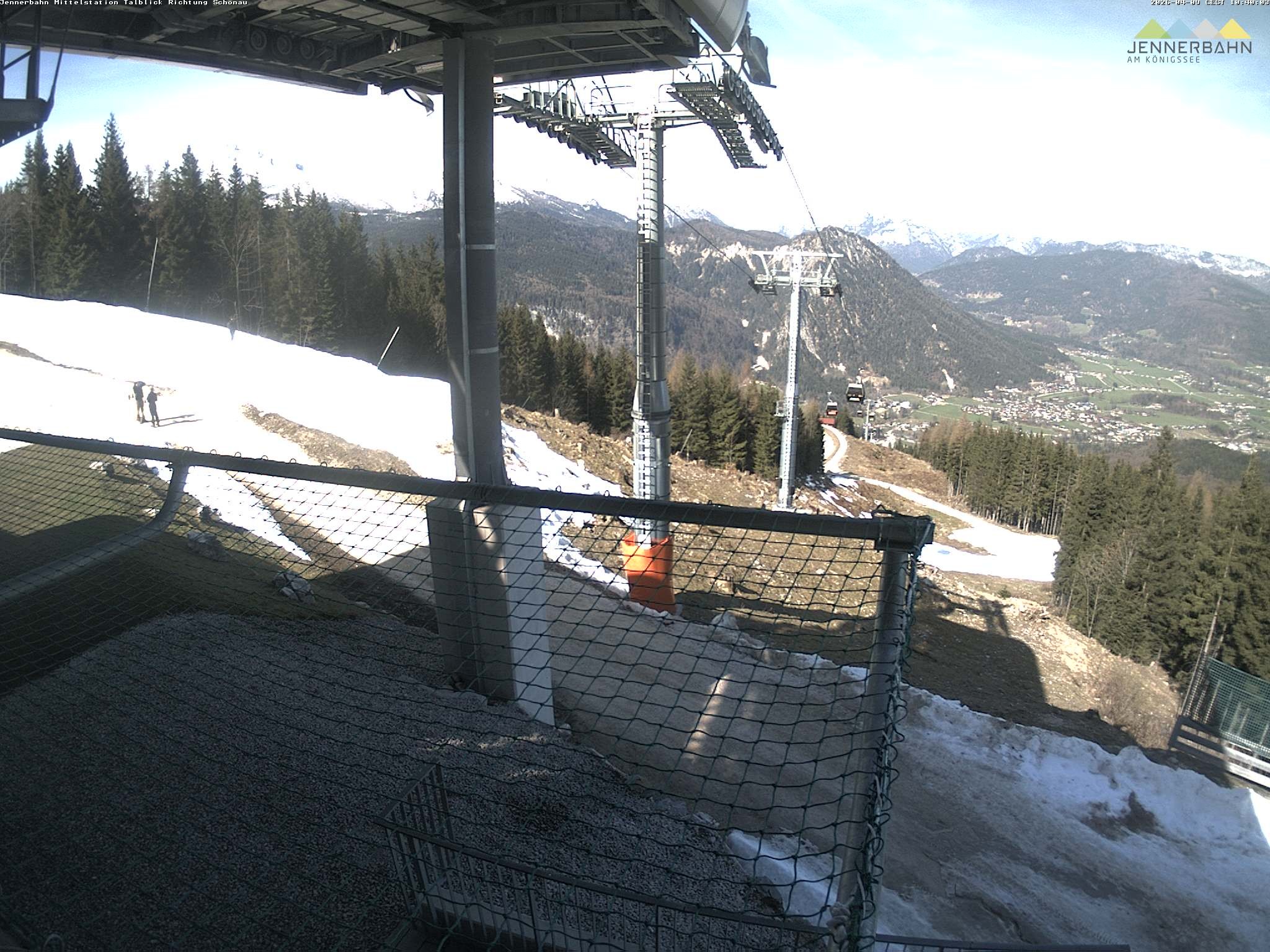 Archiv Foto Webcam Blick von der Mittelstation der Jennerbahn