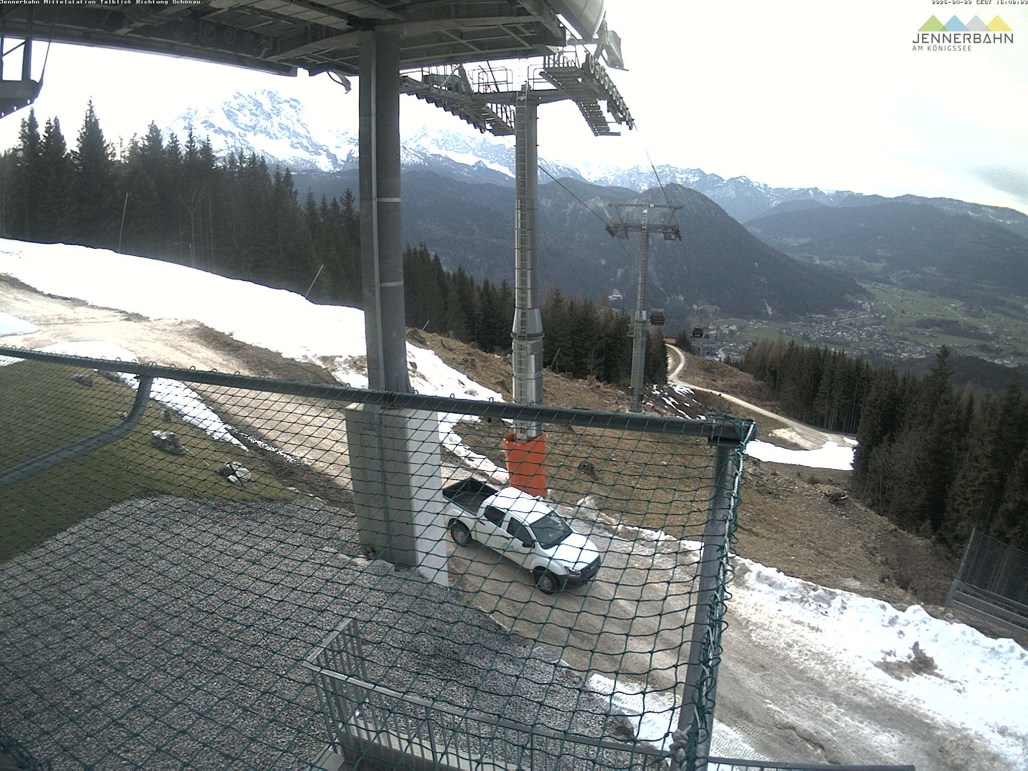 Archiv Foto Webcam Blick von der Mittelstation der Jennerbahn