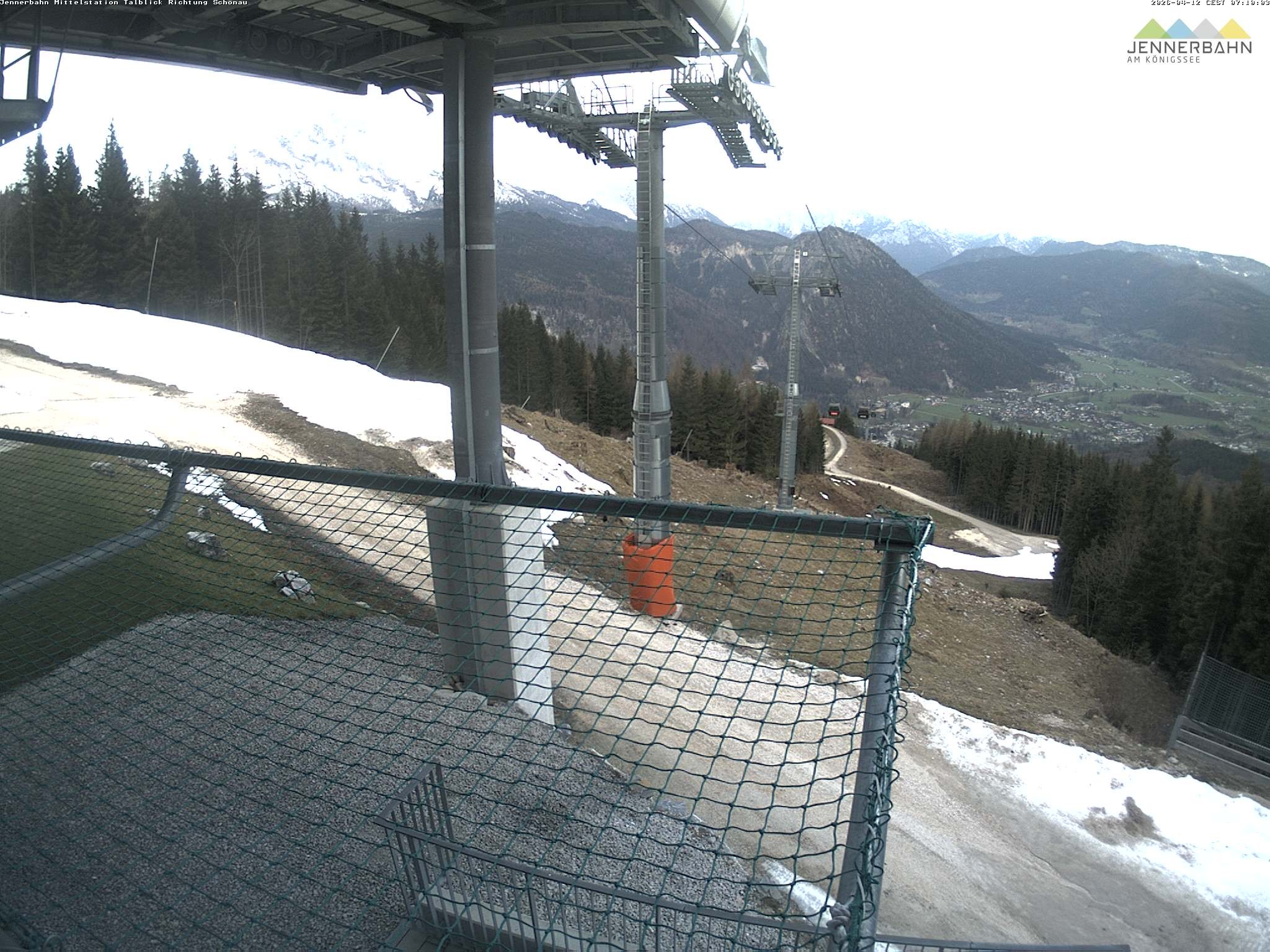 Archiv Foto Webcam Blick von der Mittelstation der Jennerbahn