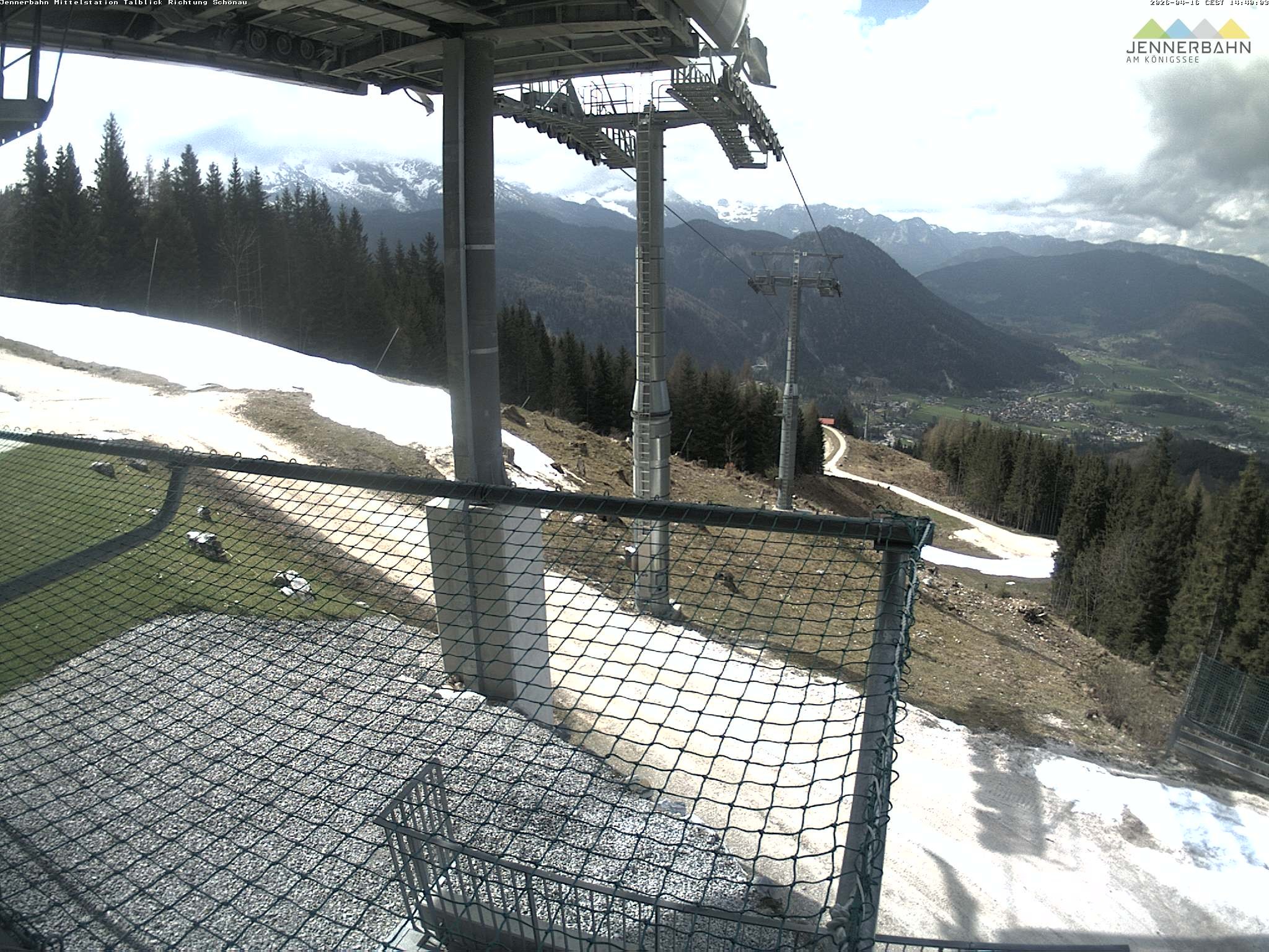 Archived image Webcam View from Midway Station