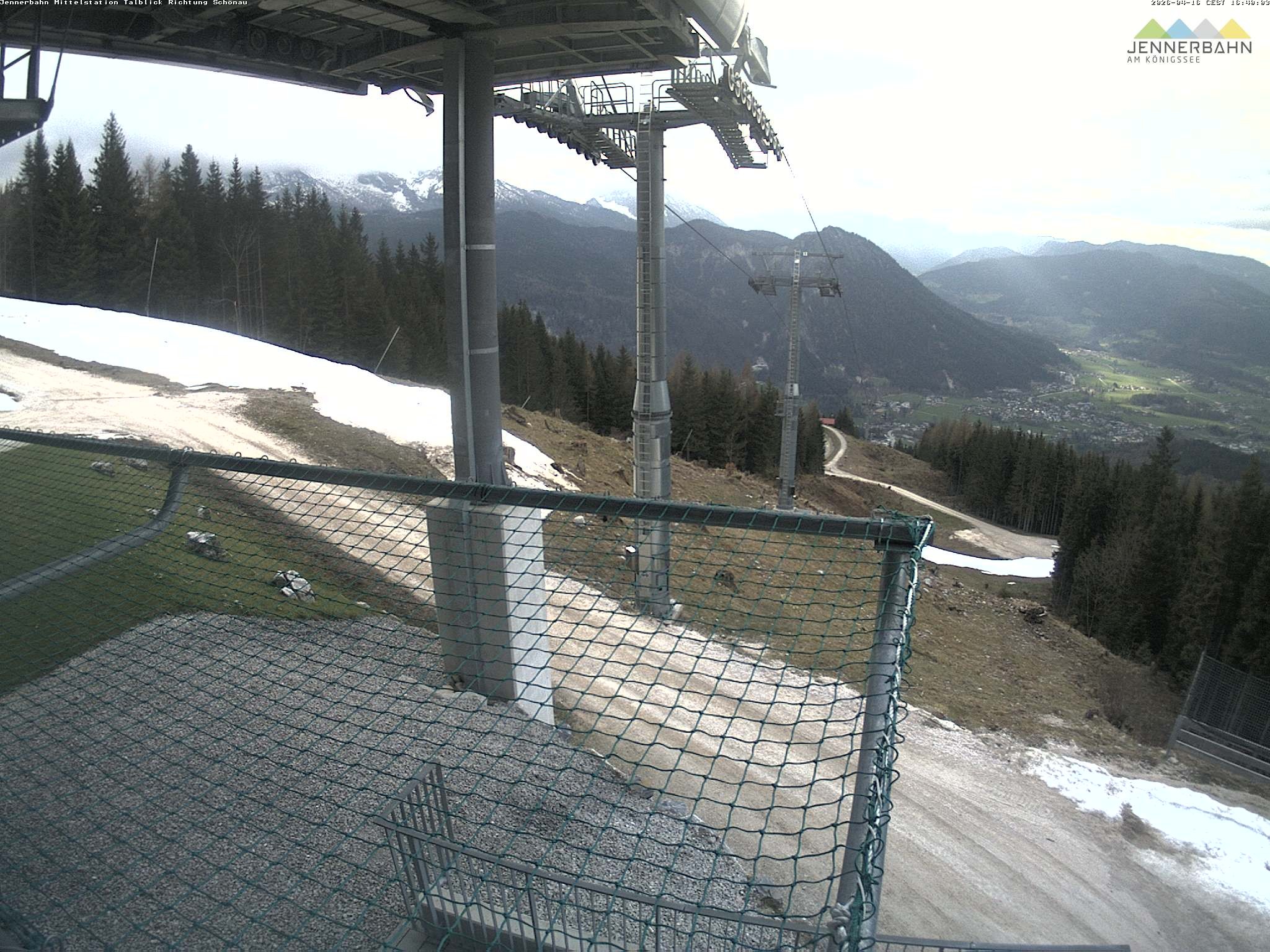 Archived image Webcam View from Midway Station