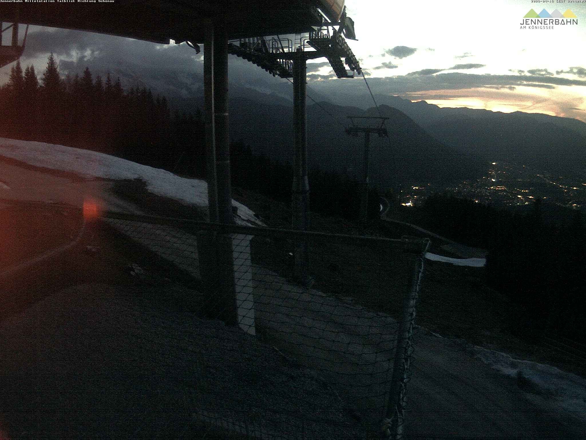 Archived image Webcam View from Midway Station