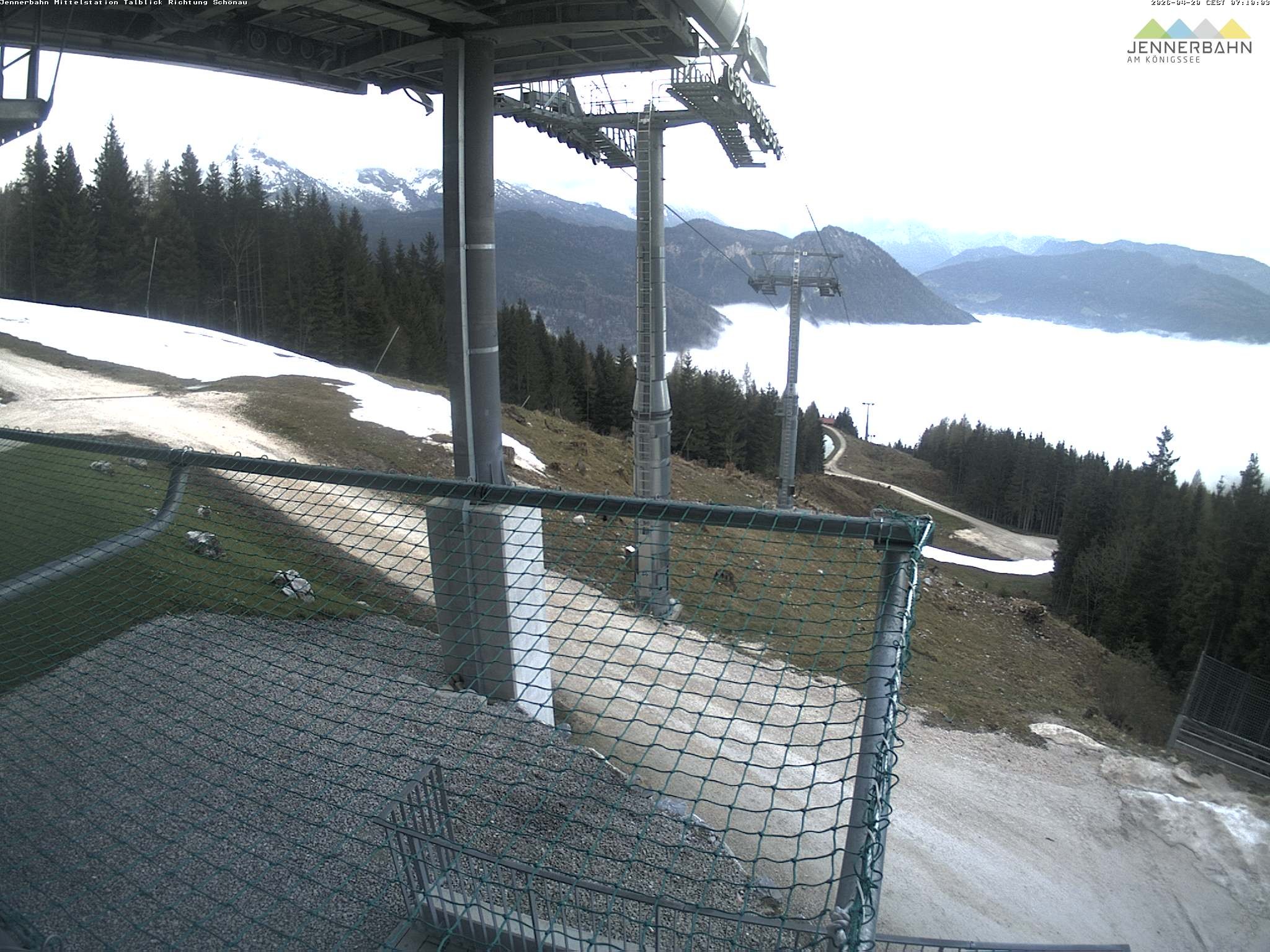 Archived image Webcam View from Midway Station