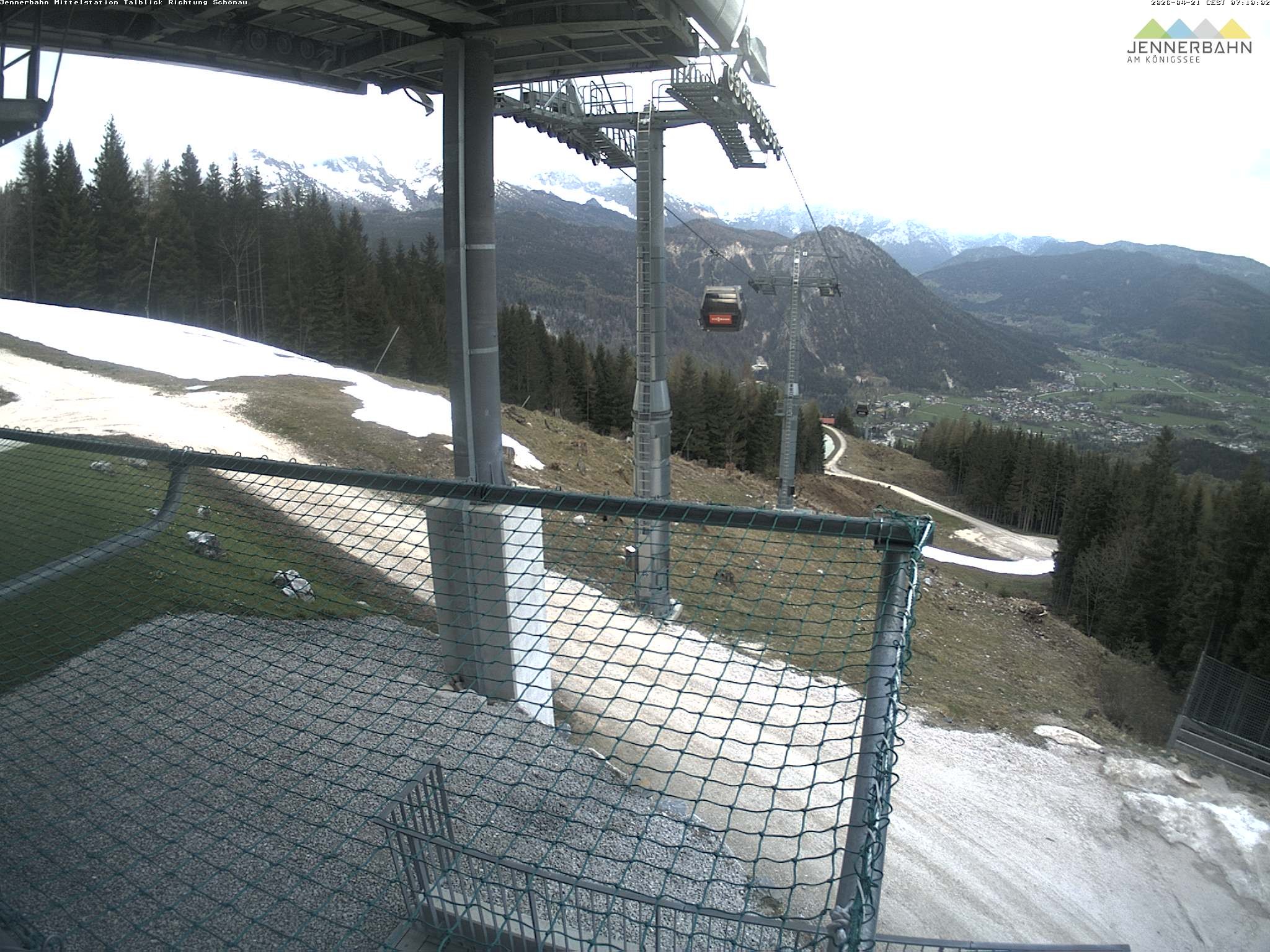 Archived image Webcam View from Midway Station