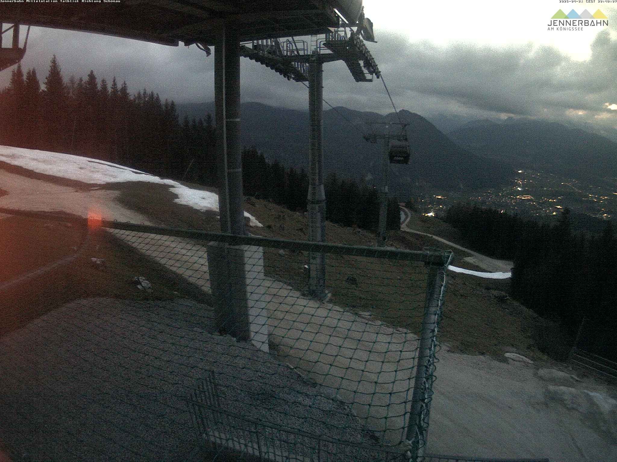 Archiv Foto Webcam Blick von der Mittelstation der Jennerbahn