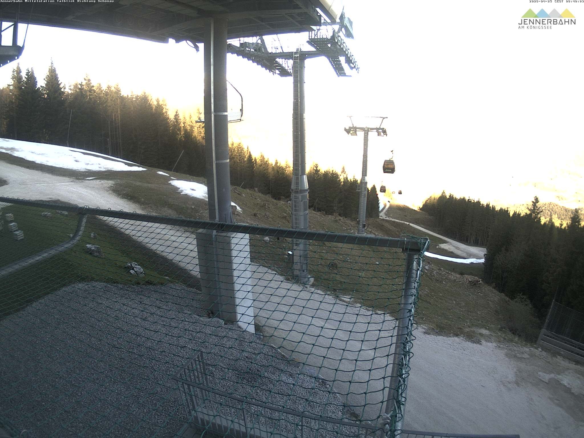 Archiv Foto Webcam Blick von der Mittelstation der Jennerbahn