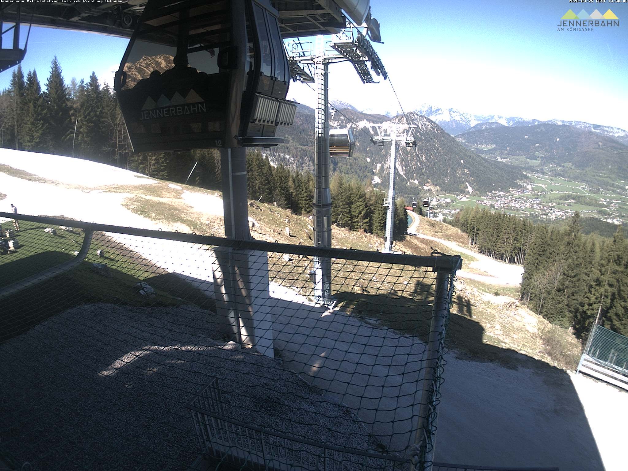 Archiv Foto Webcam Blick von der Mittelstation der Jennerbahn