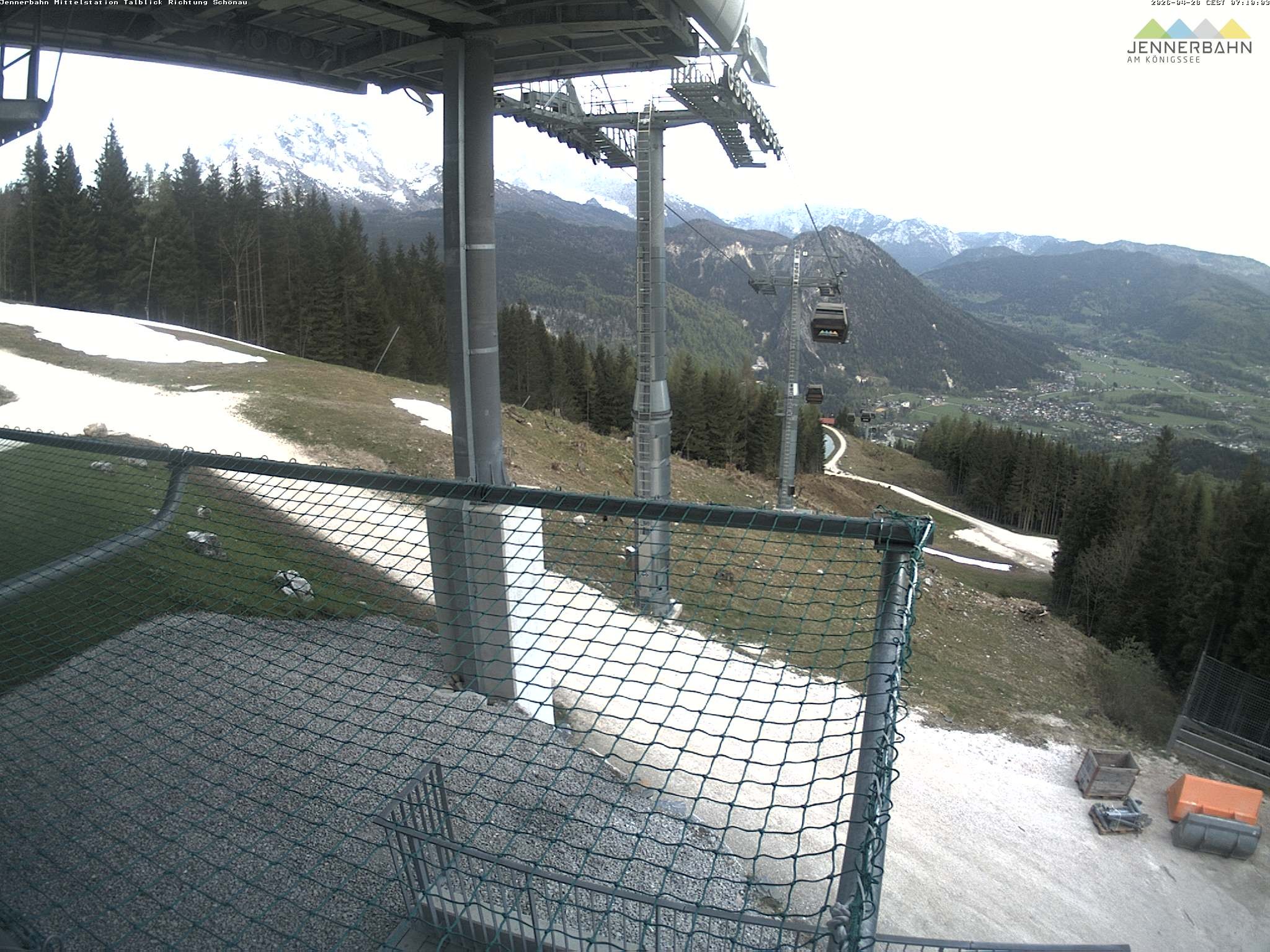 Archived image Webcam View from Midway Station