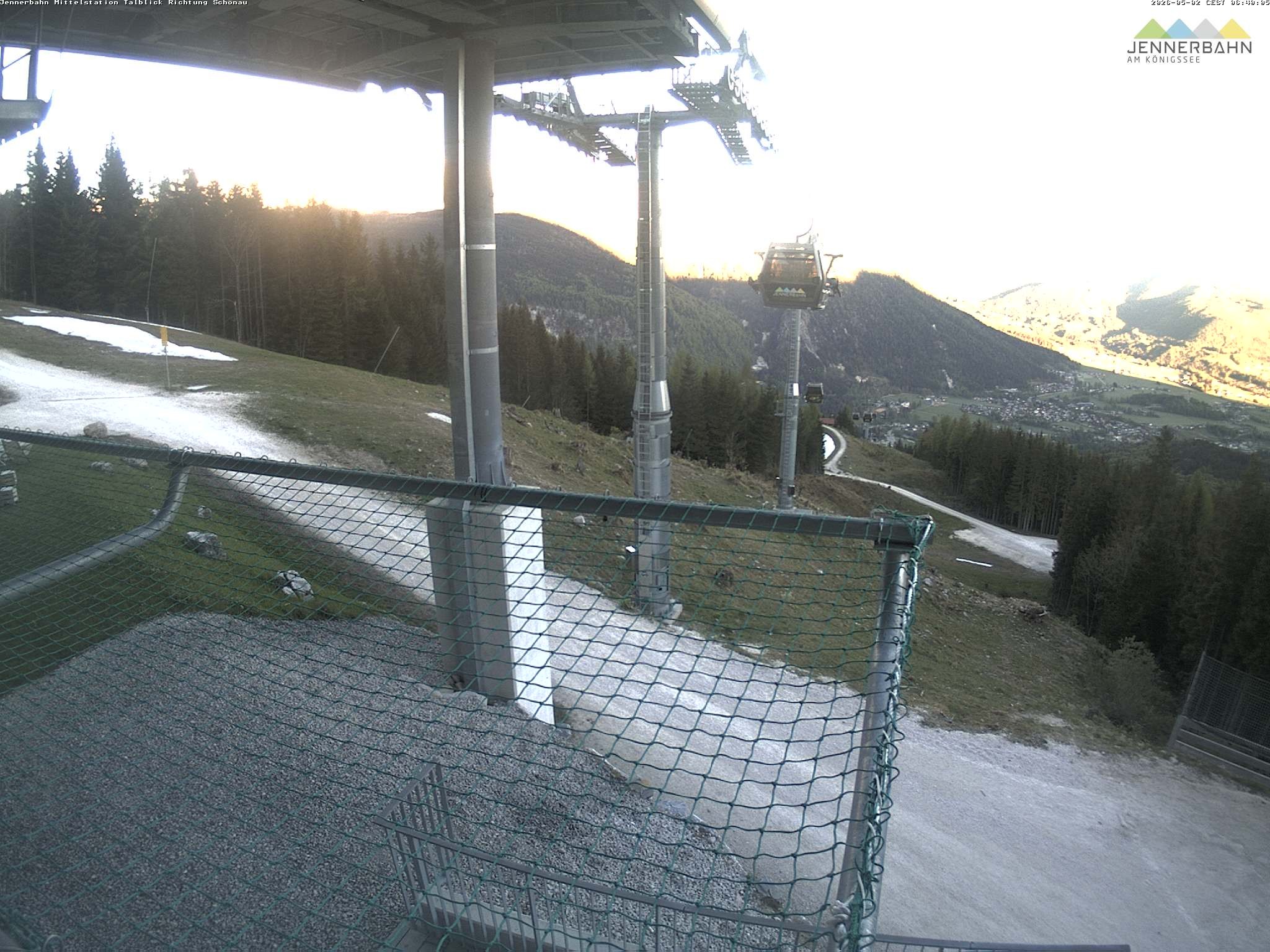 Archived image Webcam View from Midway Station
