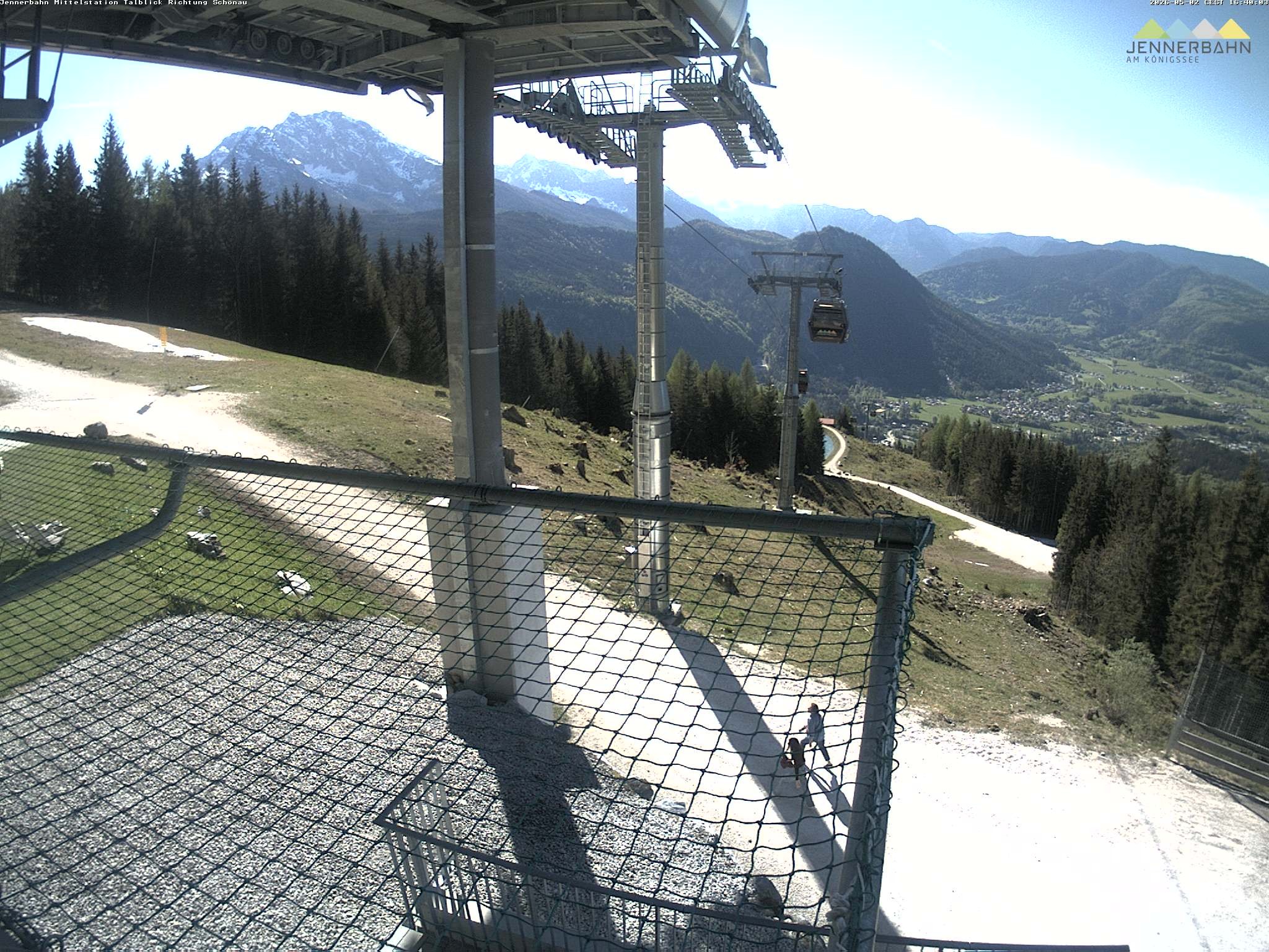 Archiv Foto Webcam Blick von der Mittelstation der Jennerbahn