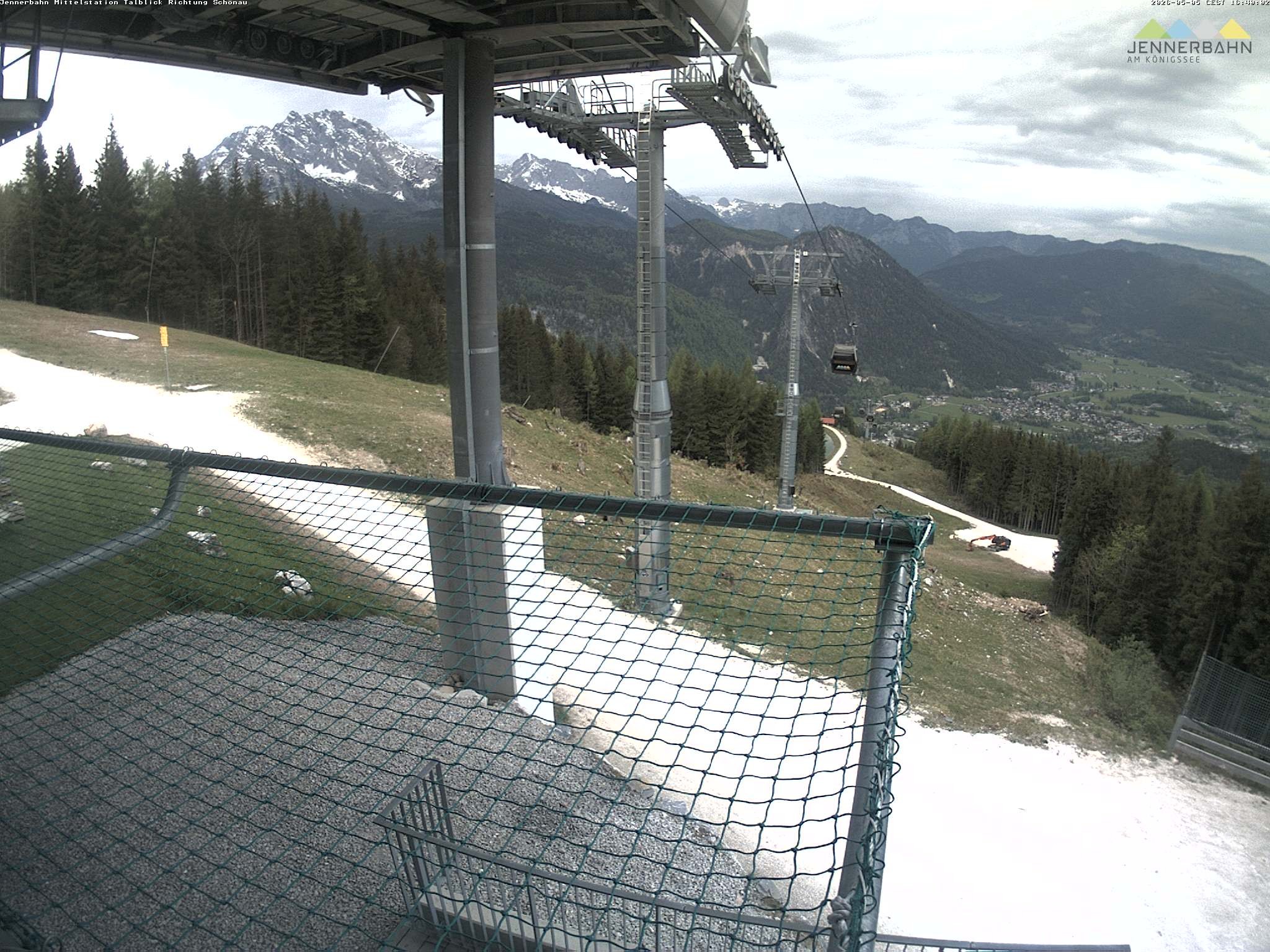 Archiv Foto Webcam Blick von der Mittelstation der Jennerbahn